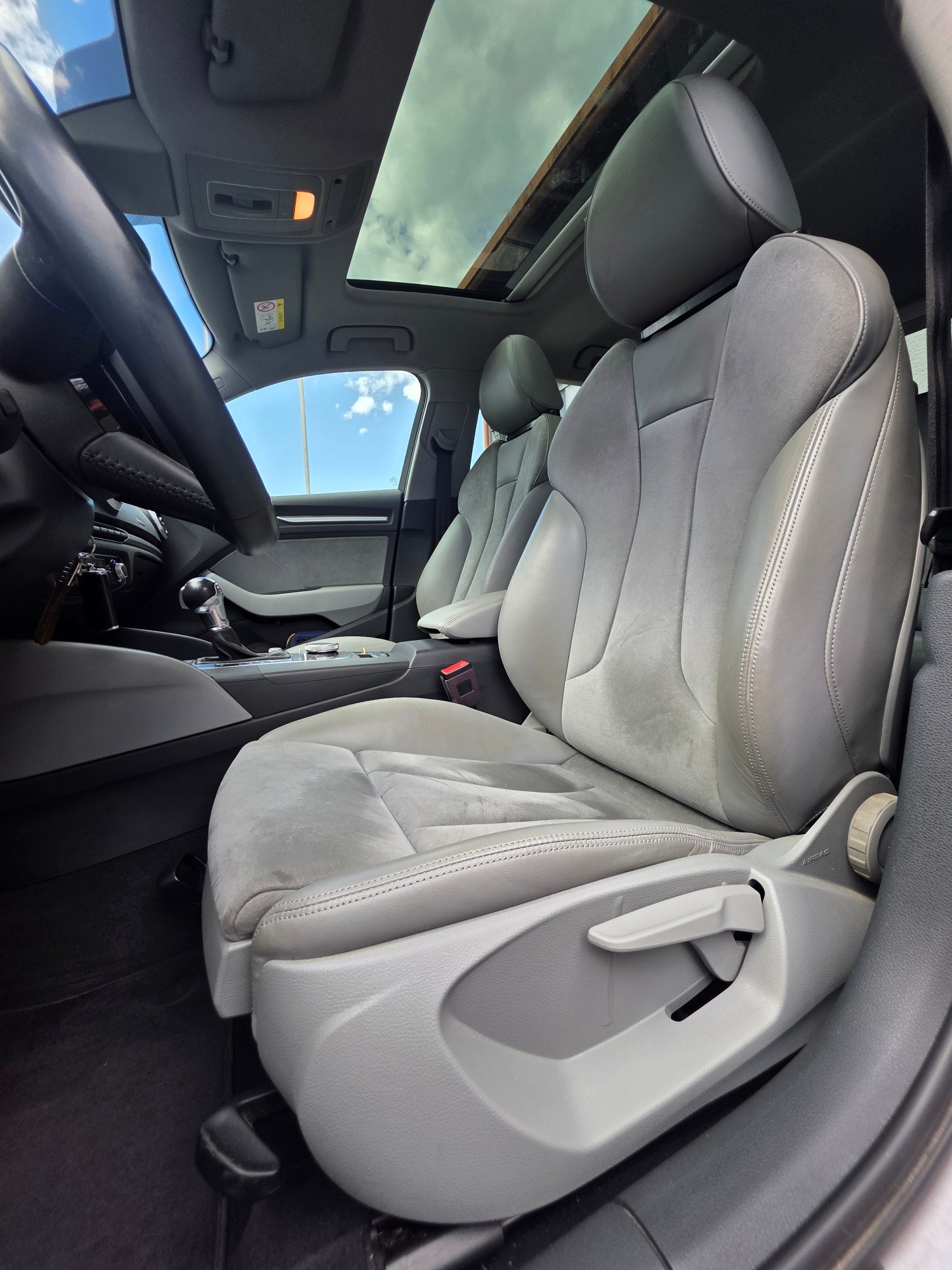 AUDI A3 Sportback 2.0 TDI S-tronic quattro-image-11