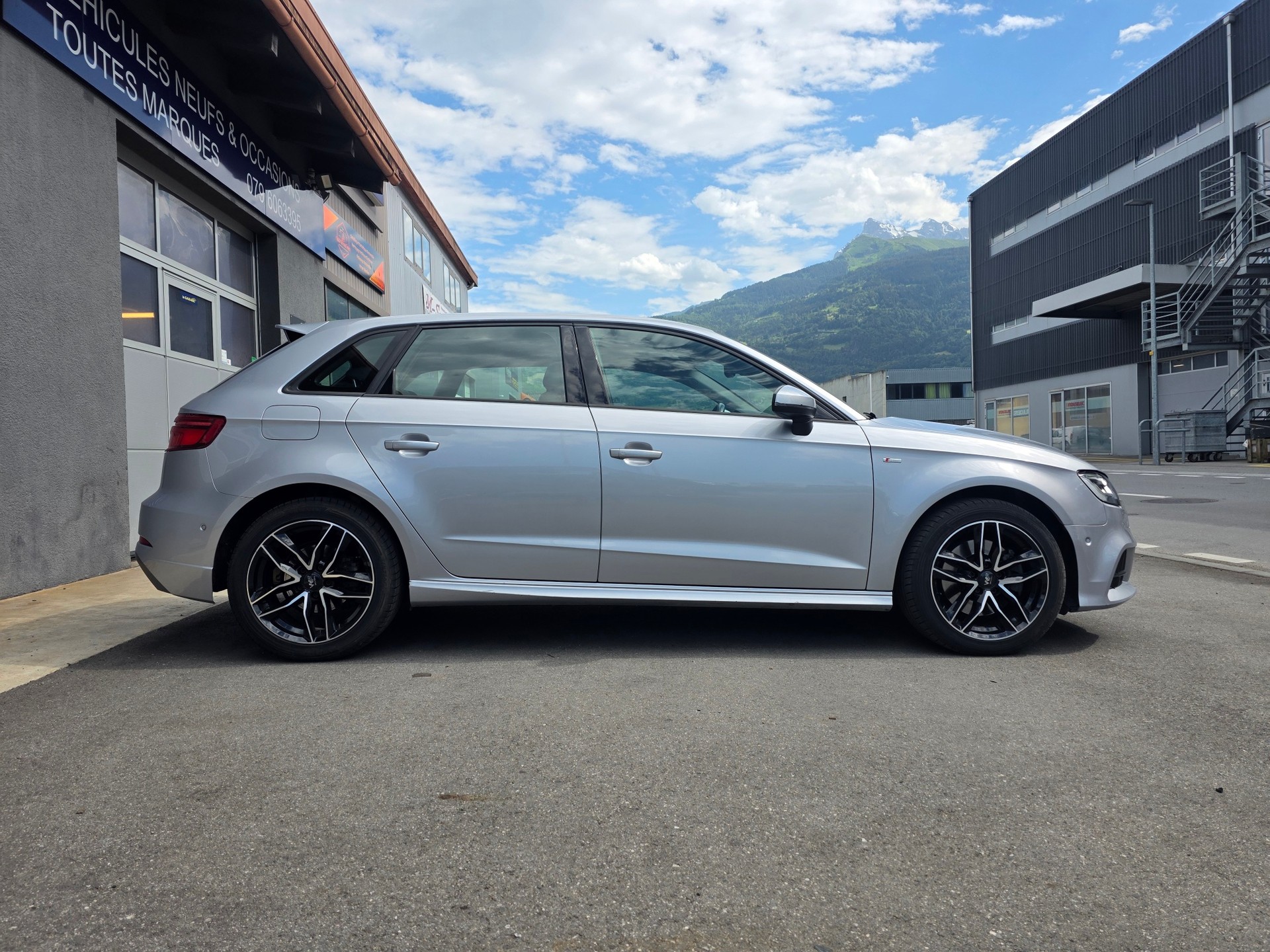 AUDI A3 Sportback 2.0 TDI S-tronic quattro-image-5