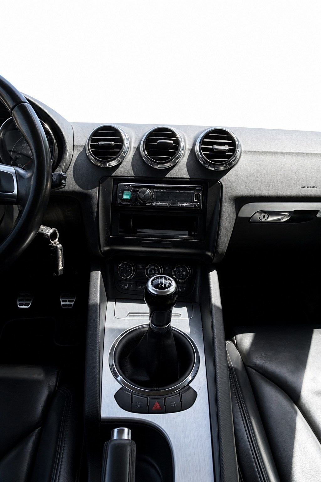 AUDI TT Coupé 2.0 TFSI-image-11