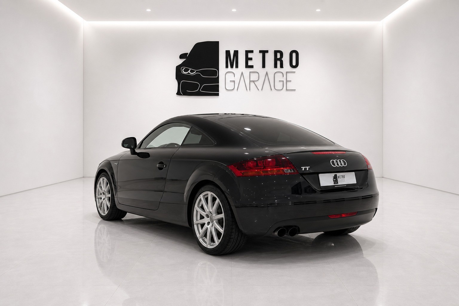 AUDI TT Coupé 2.0 TFSI-image-2