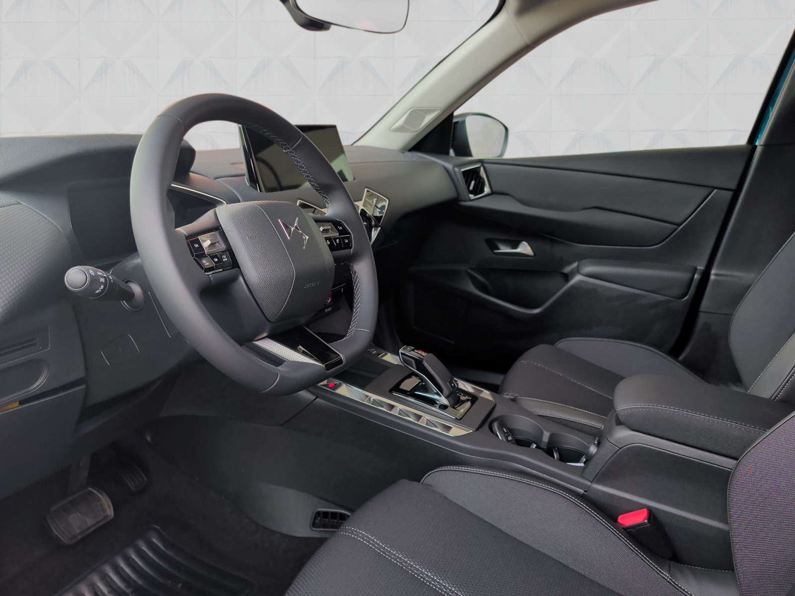DS AUTOMOBILES DS 3 MHEV Pallas-image-8