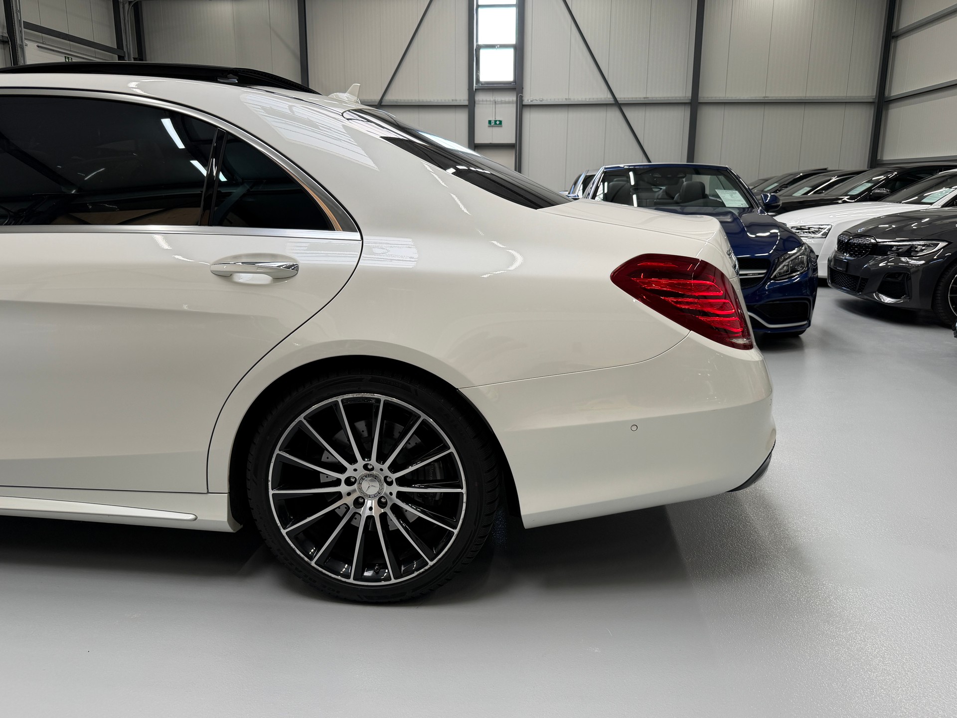 MERCEDES-BENZ S 350 L AMG-Line BlueTEC 4Matic 7G-Tronic-image-3
