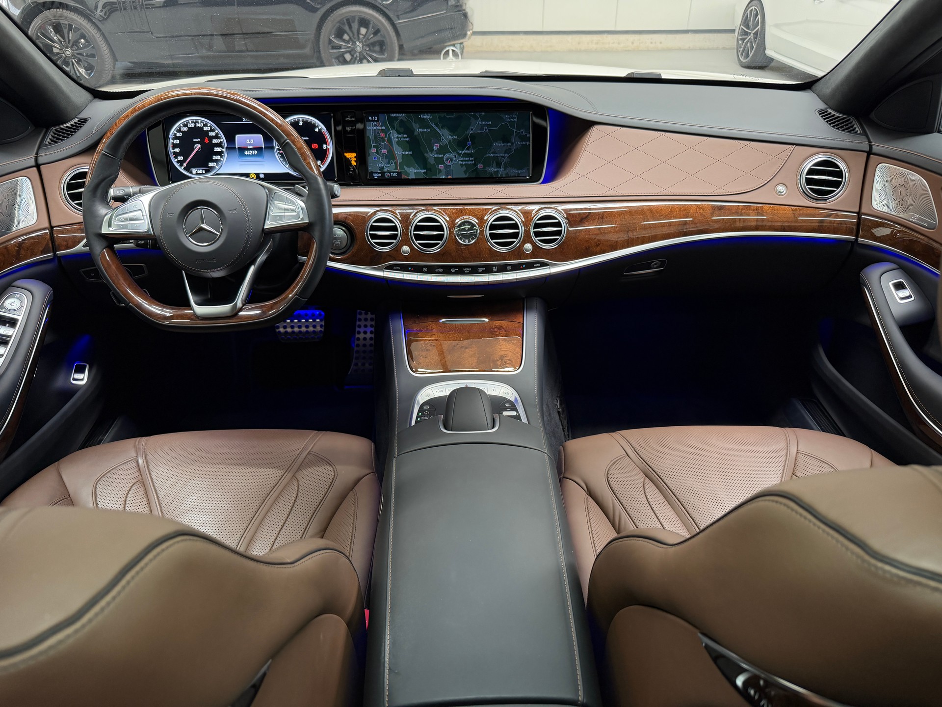 MERCEDES-BENZ S 350 L AMG-Line BlueTEC 4Matic 7G-Tronic-image-13