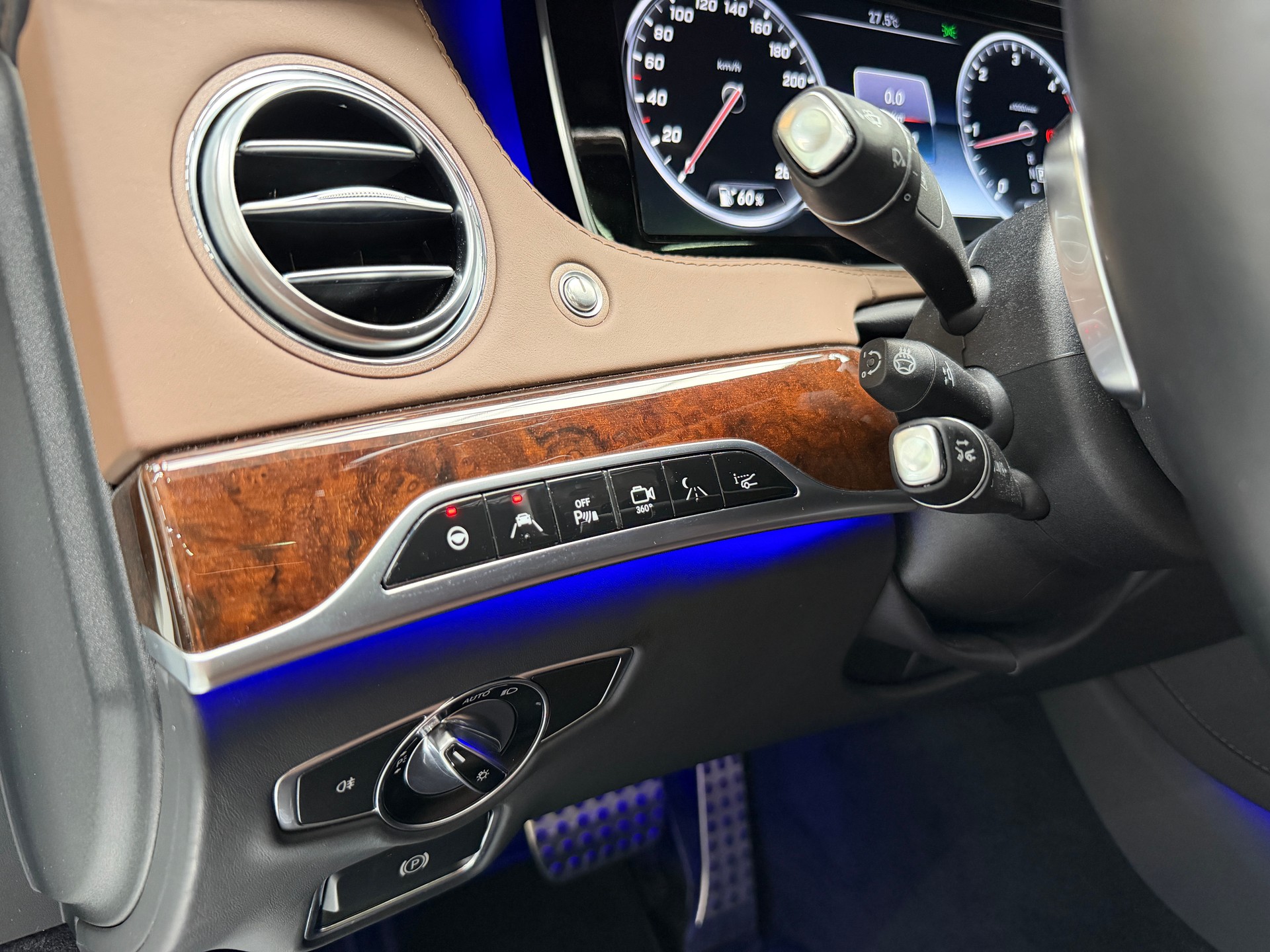 MERCEDES-BENZ S 350 L AMG-Line BlueTEC 4Matic 7G-Tronic-image-18