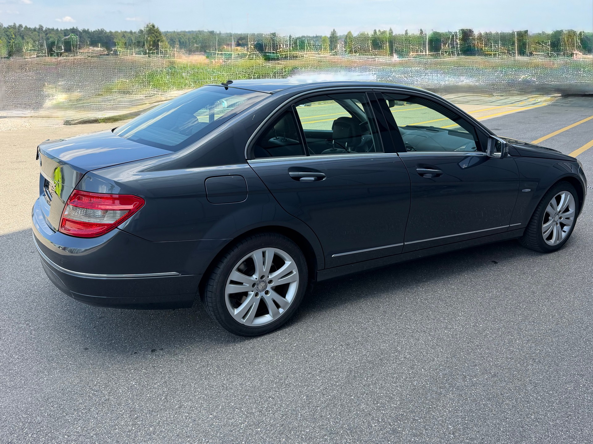 MERCEDES-BENZ C 200 CGI BlueEfficiency Avantgarde Automatic-image-4