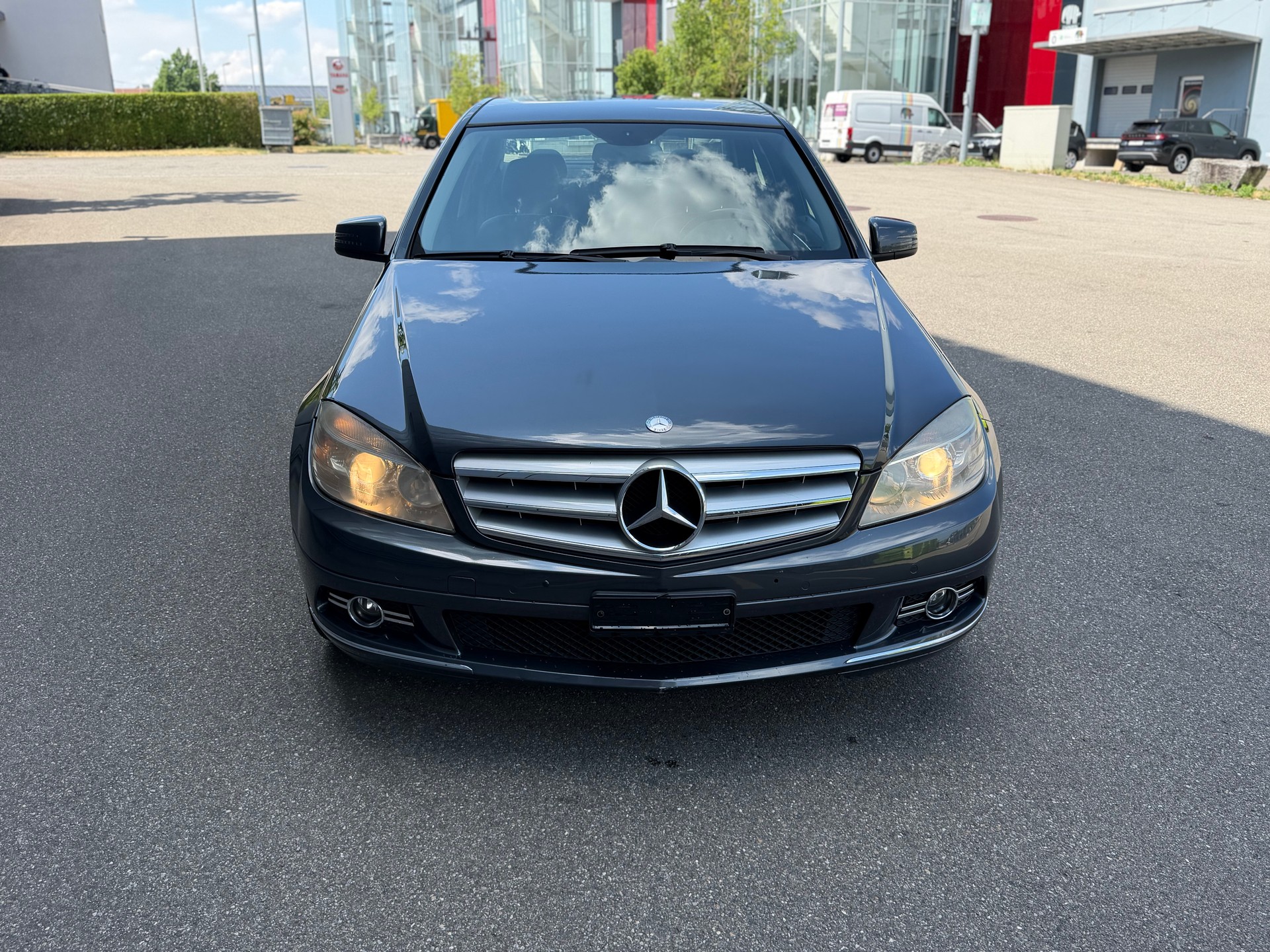 MERCEDES-BENZ C 200 CGI BlueEfficiency Avantgarde Automatic-image-1