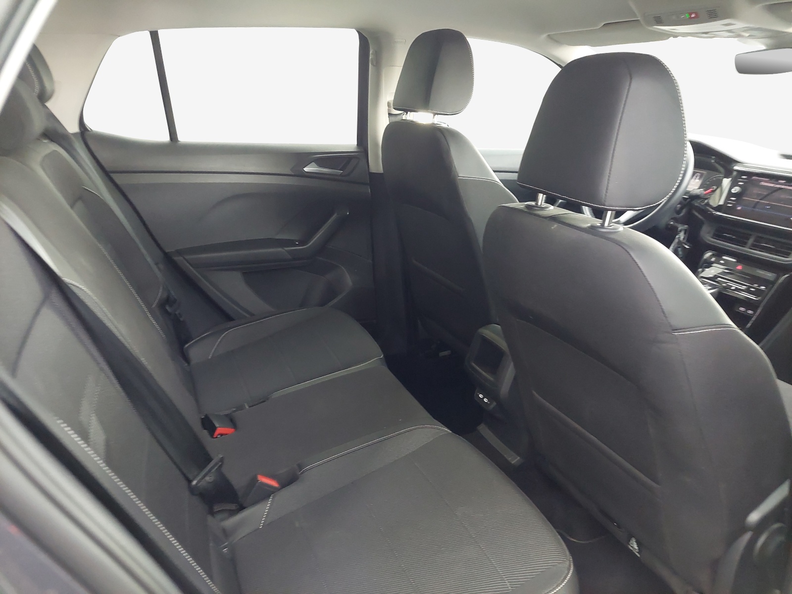 VW T-Cross 1.0 TSI Life DSG-image-13