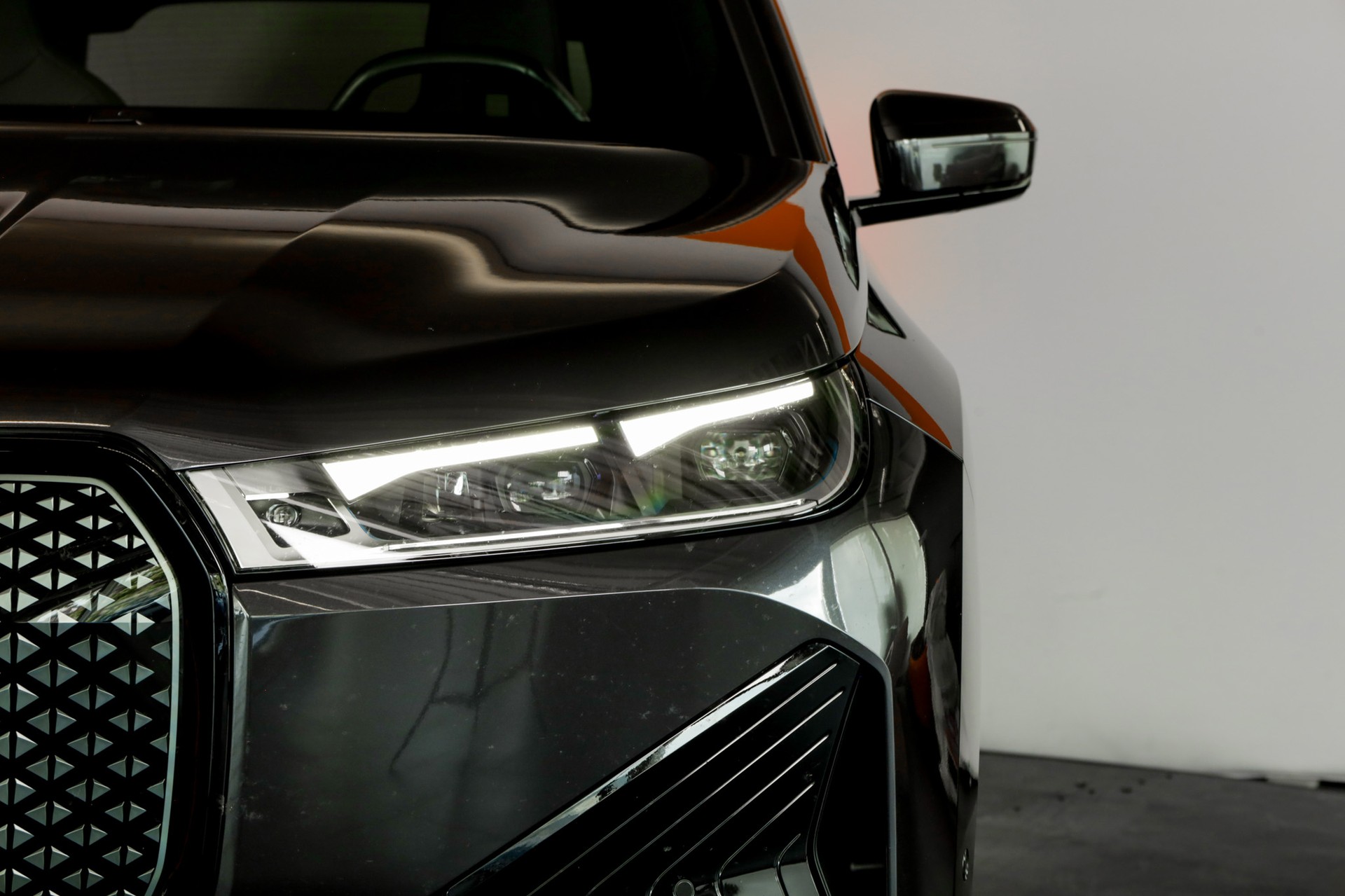 BMW iX xDrive50-image-21
