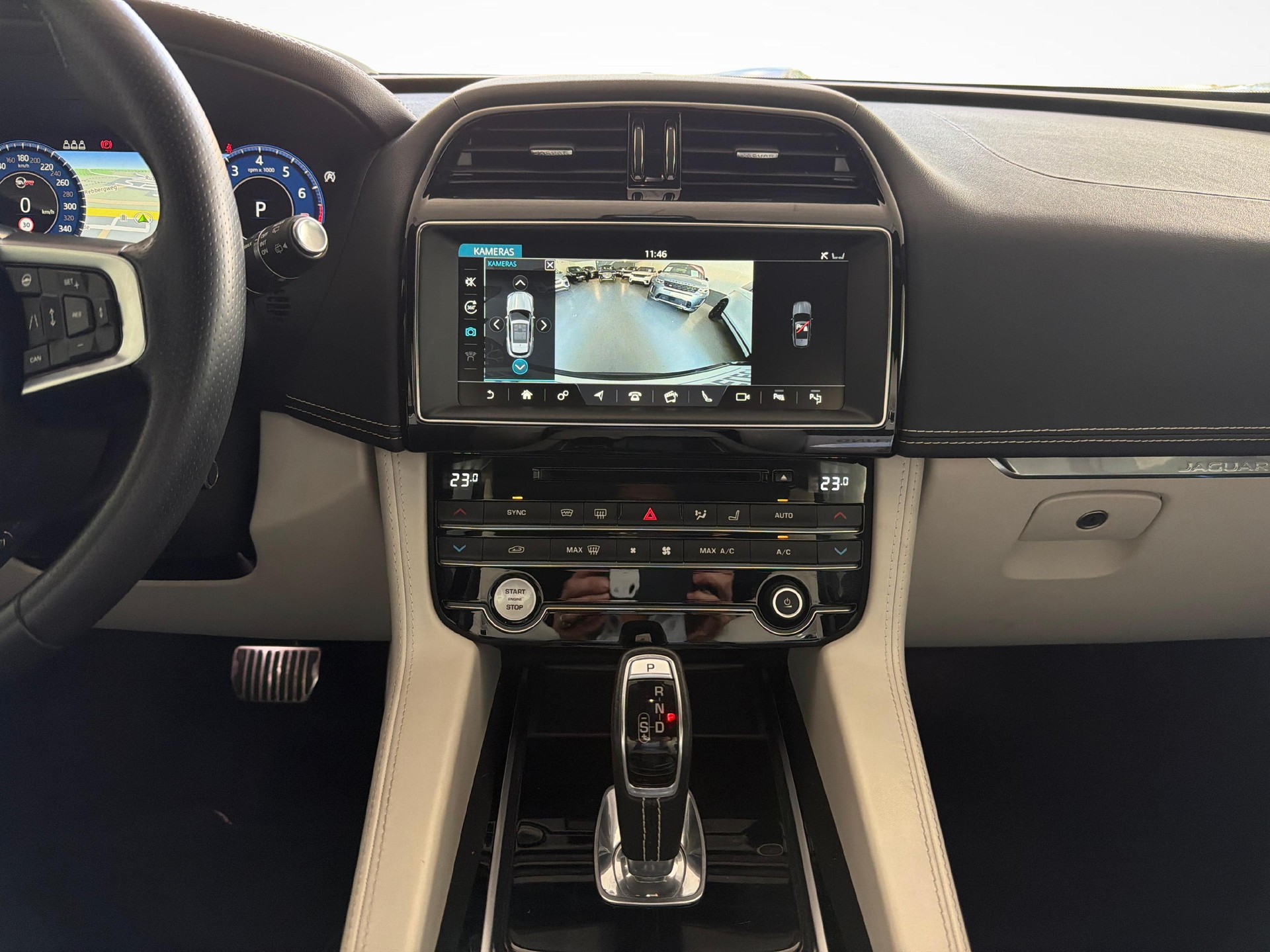 JAGUAR F-Pace 5.0 V8 SVR AWD 550PS-image-14