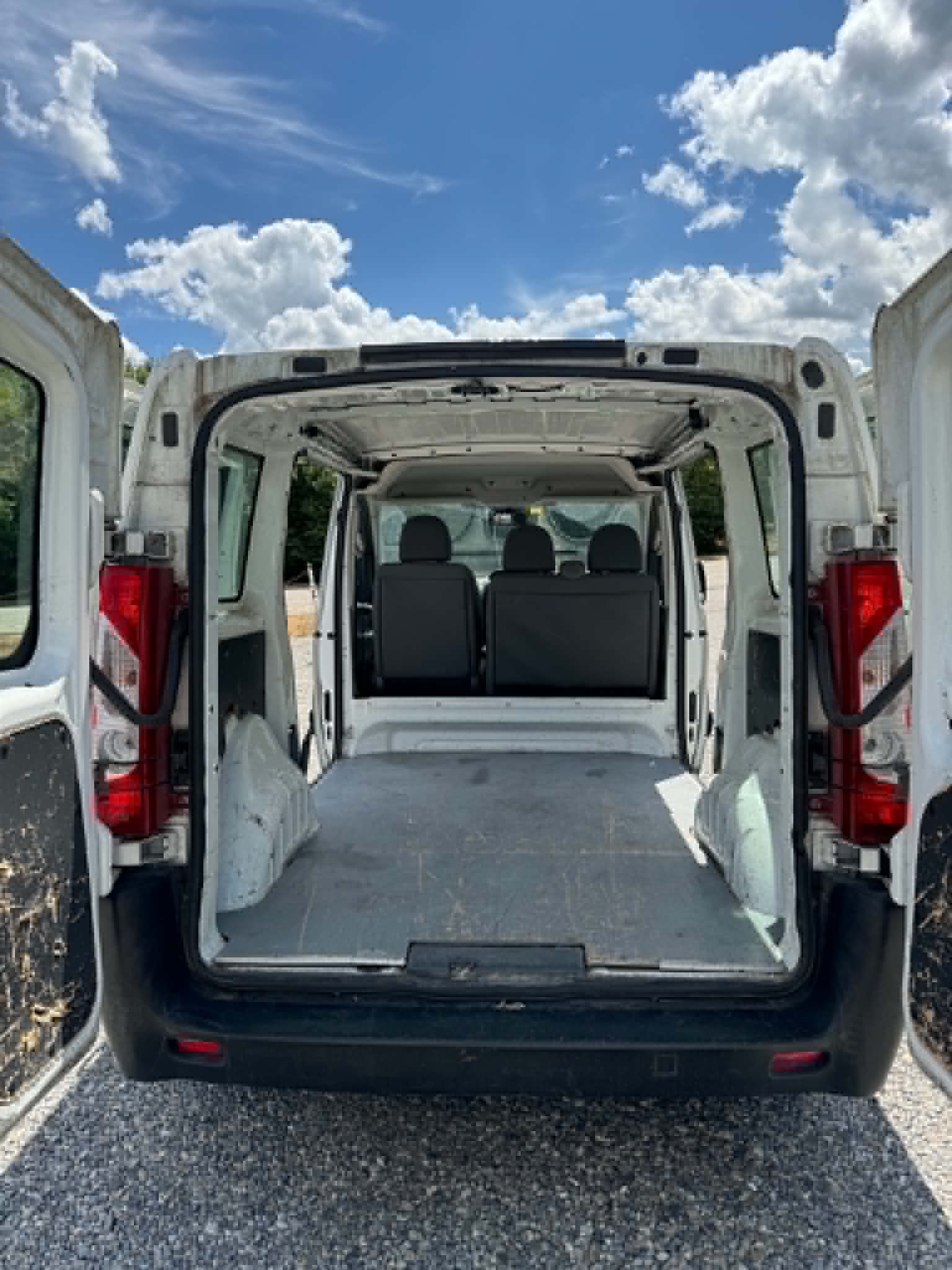 PEUGEOT Expert 2.0 HDi 229 L2H1-image-6