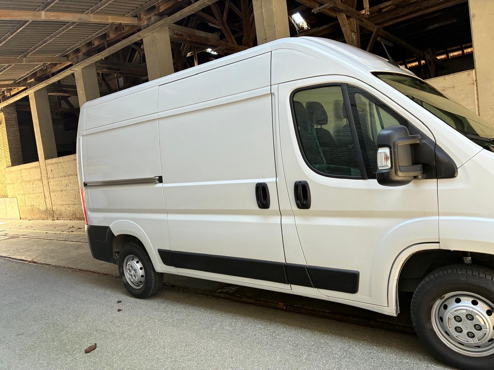 OPEL Movano 2.2 d 3,5t L2H2 Heavy Essentia-image-2