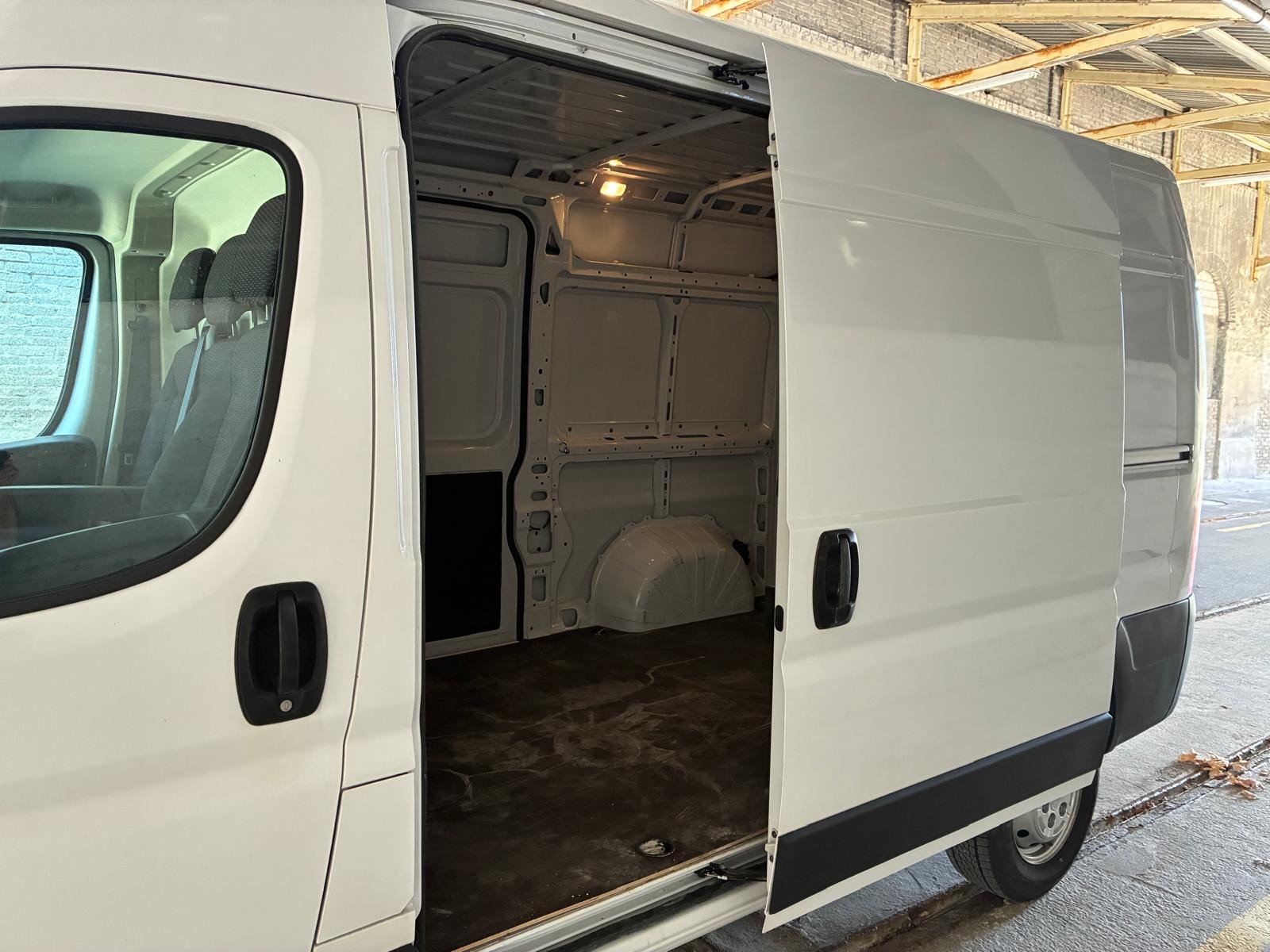 OPEL Movano 2.2 d 3,5t L2H2 Heavy Essentia-image-11
