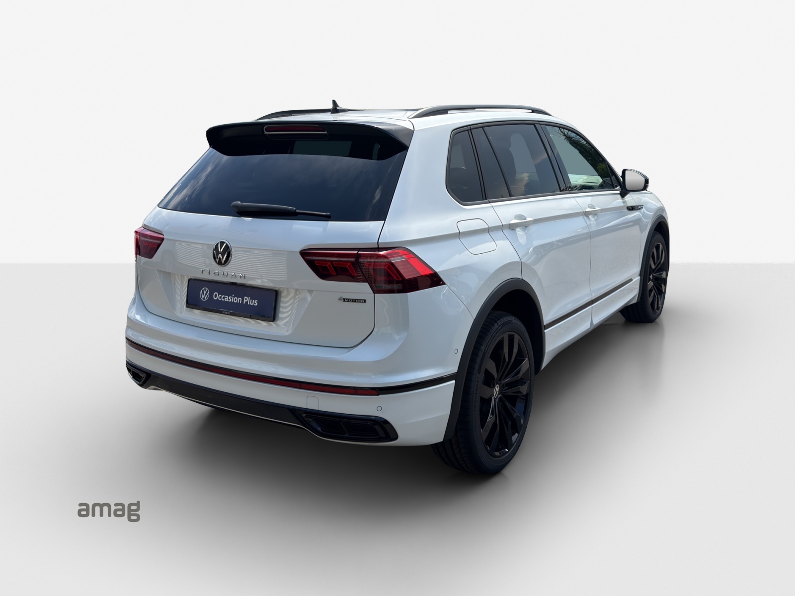 VW Tiguan 2.0TSI R-Line 4Motion DSG-image-4