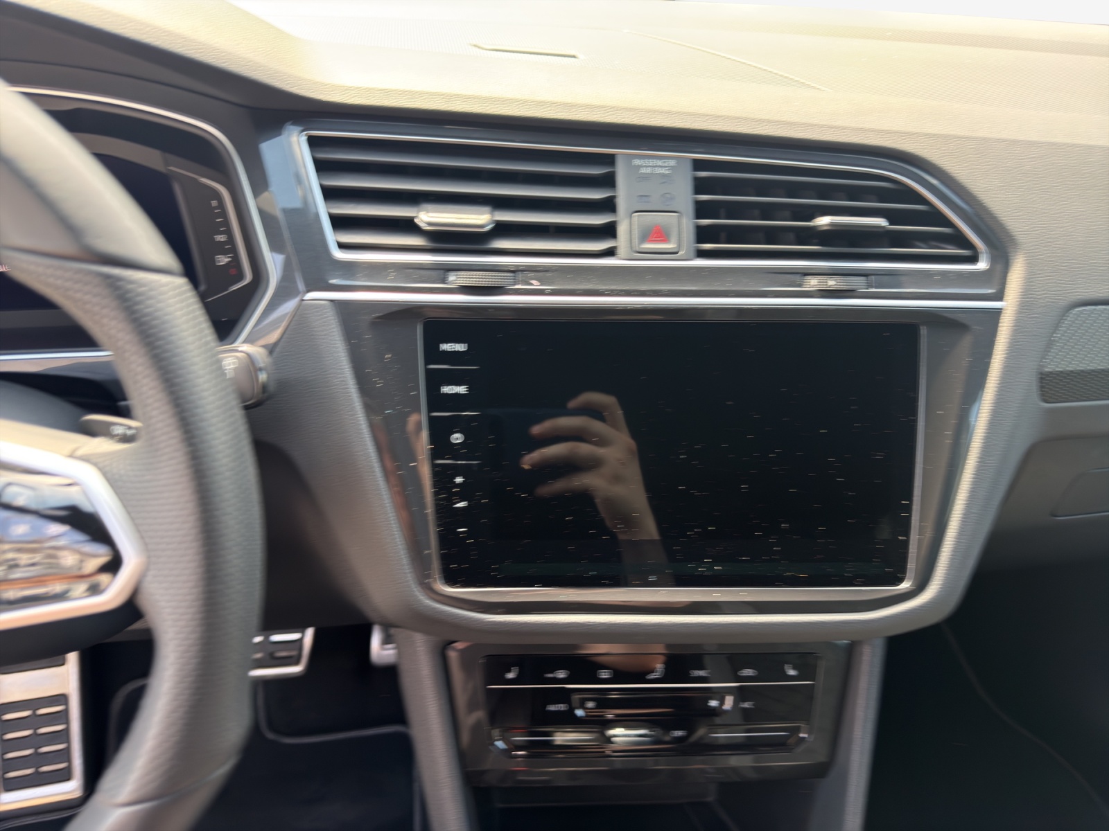 VW Tiguan 2.0TSI R-Line 4Motion DSG-image-10