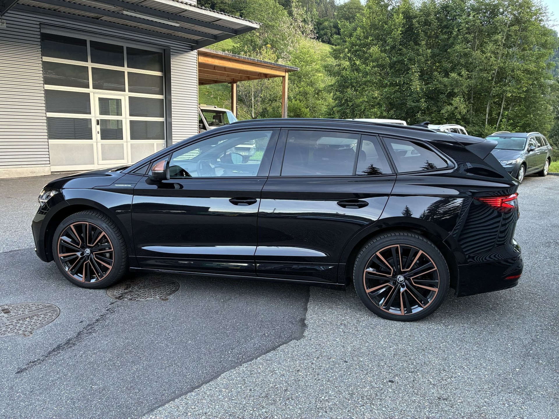 SKODA ENYAQ iV 80x Founders Edition-image-1