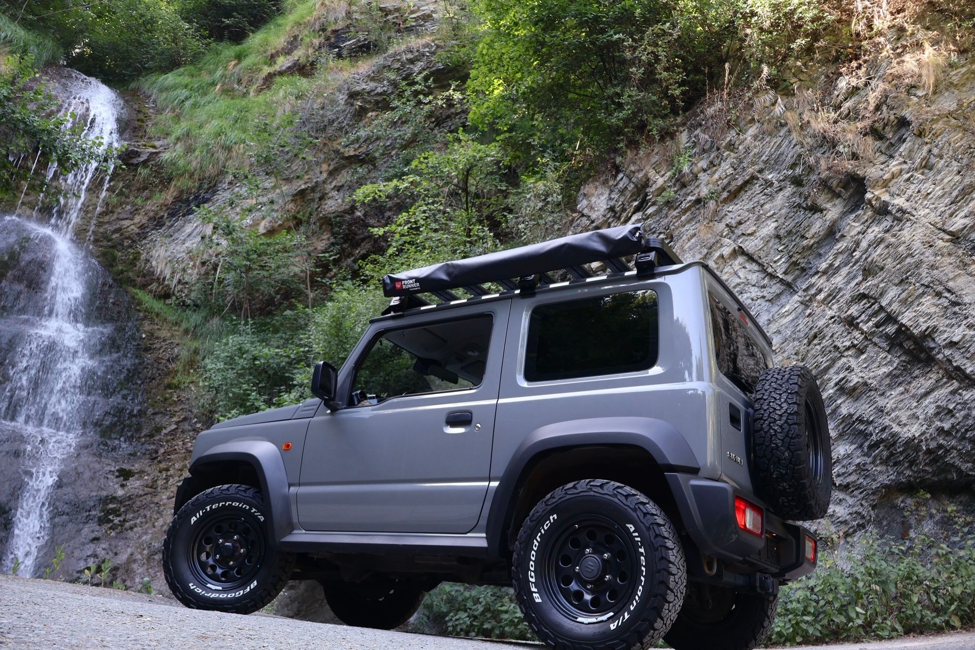 SUZUKI Jimny 1.5 Compact Top 4x4-image-3