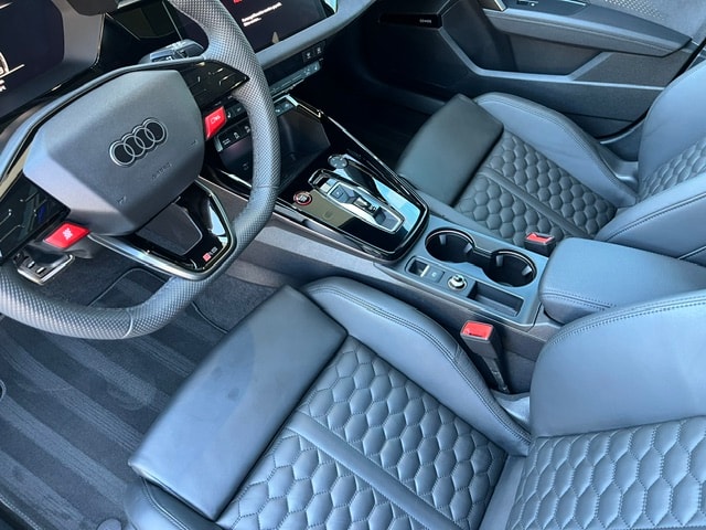 AUDI RS3 Sportback 2.5 TSI quattro S-tronic-image-21