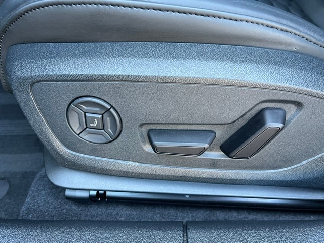 AUDI RS3 Sportback 2.5 TSI quattro S-tronic-image-8