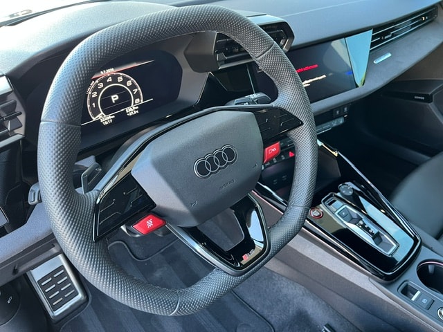 AUDI RS3 Sportback 2.5 TSI quattro S-tronic-image-10