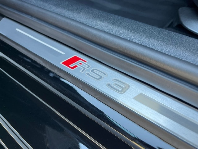 AUDI RS3 Sportback 2.5 TSI quattro S-tronic-image-9