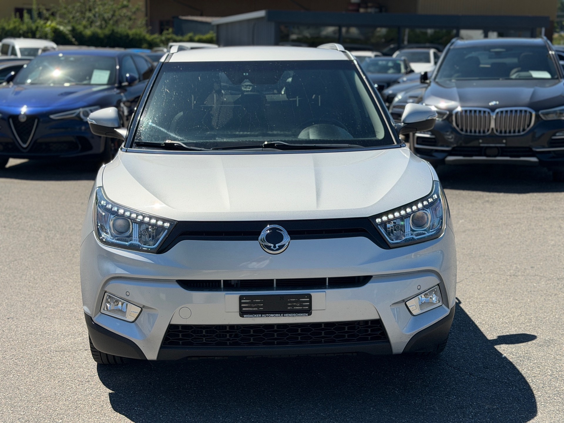 KGM-SsangYong Tivoli 1.6 eXDi Sapphire 4WD Automatic-image-1