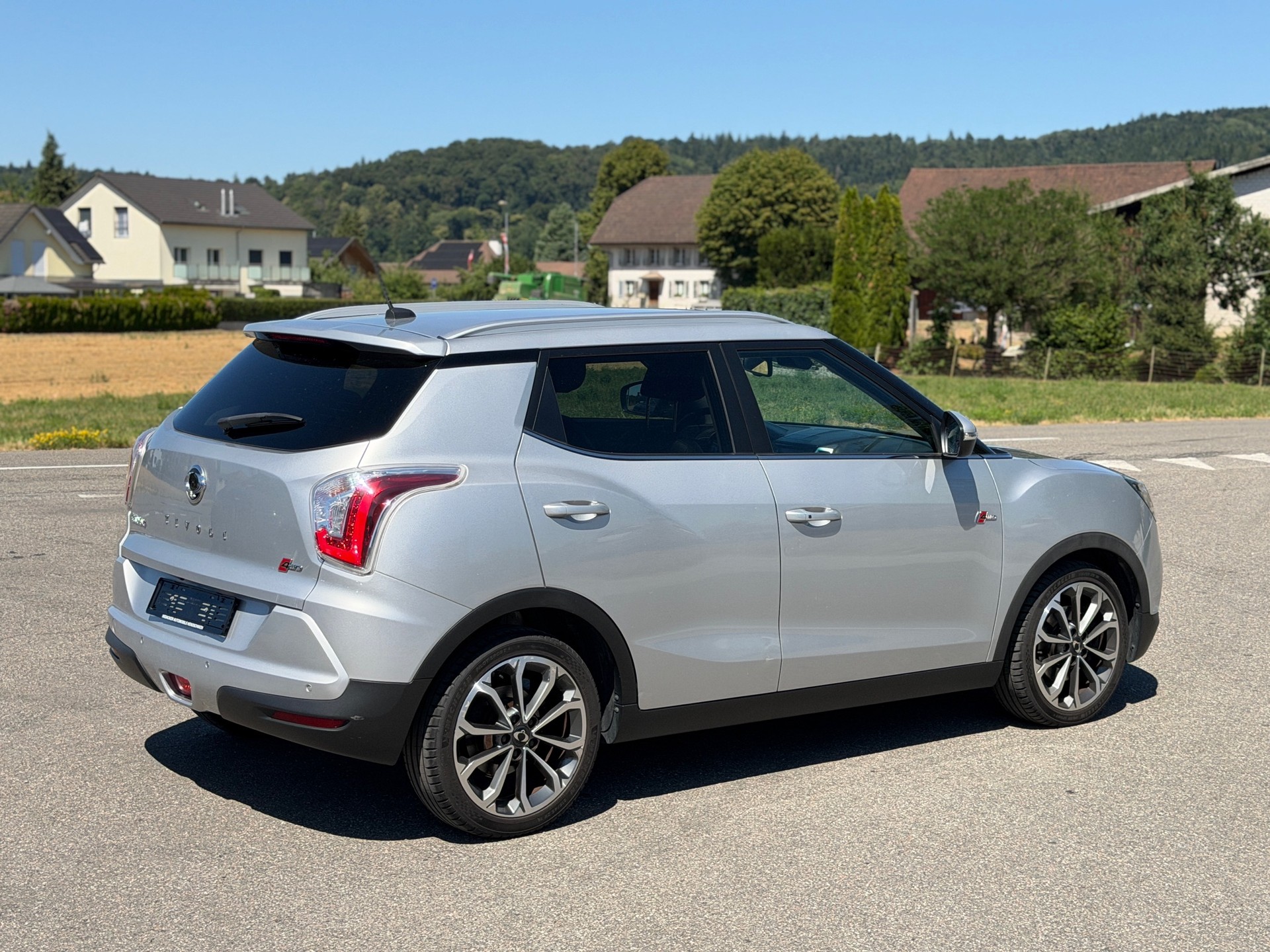 KGM-SsangYong Tivoli 1.6 eXDi Sapphire 4WD Automatic-image-14
