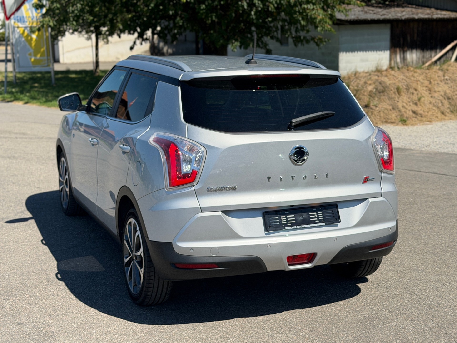 KGM-SsangYong Tivoli 1.6 eXDi Sapphire 4WD Automatic-image-15