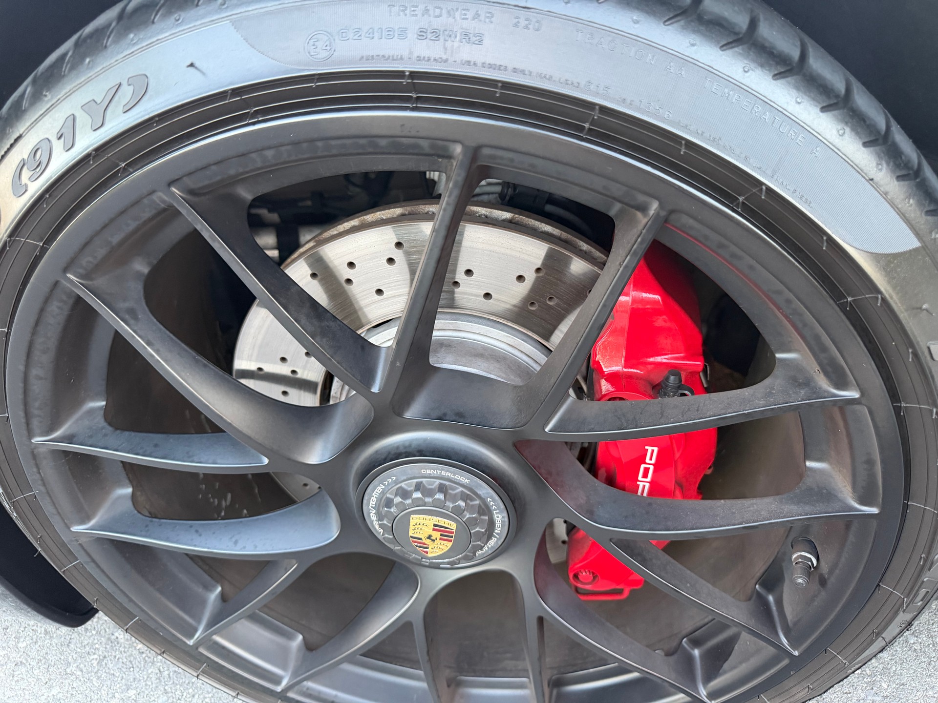 PORSCHE 3.0 Carrera 4 GTS PDK-image-17