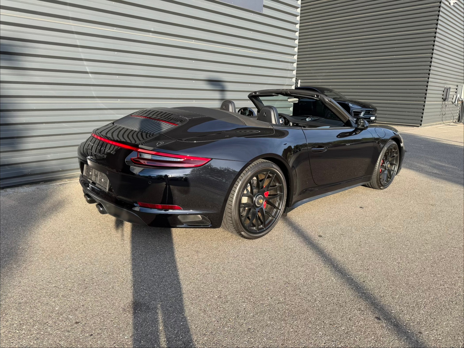PORSCHE 3.0 Carrera 4 GTS PDK-image-1