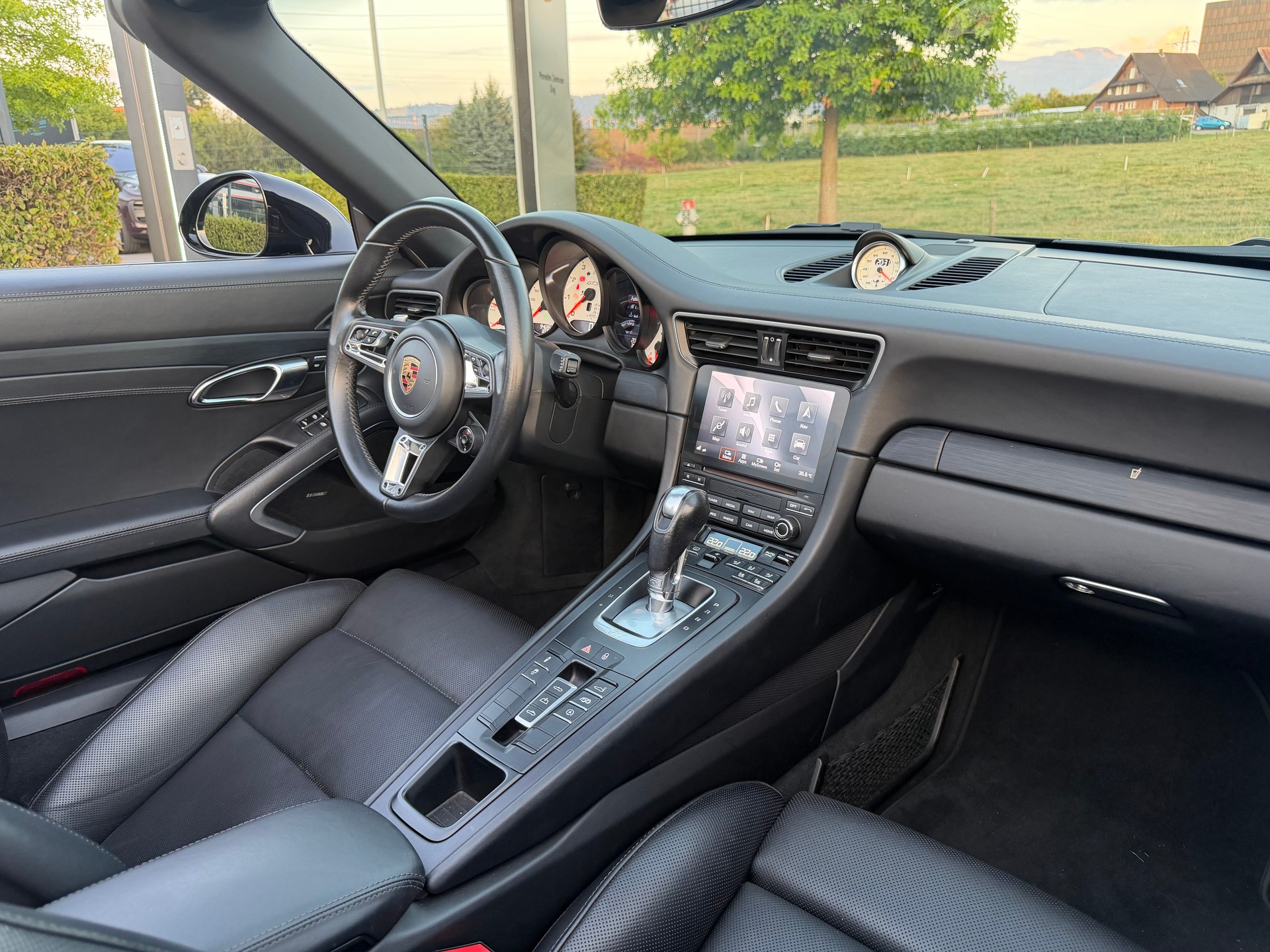 PORSCHE 3.0 Carrera 4 GTS PDK-image-14