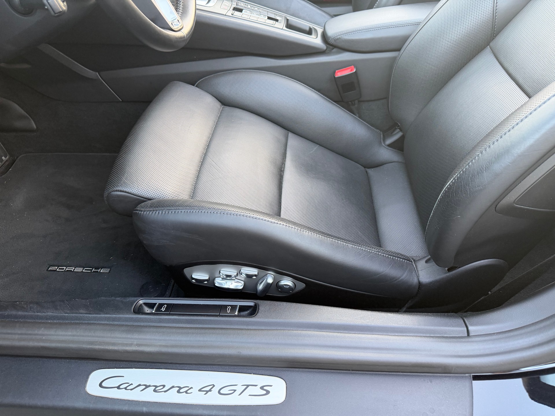 PORSCHE 3.0 Carrera 4 GTS PDK-image-11