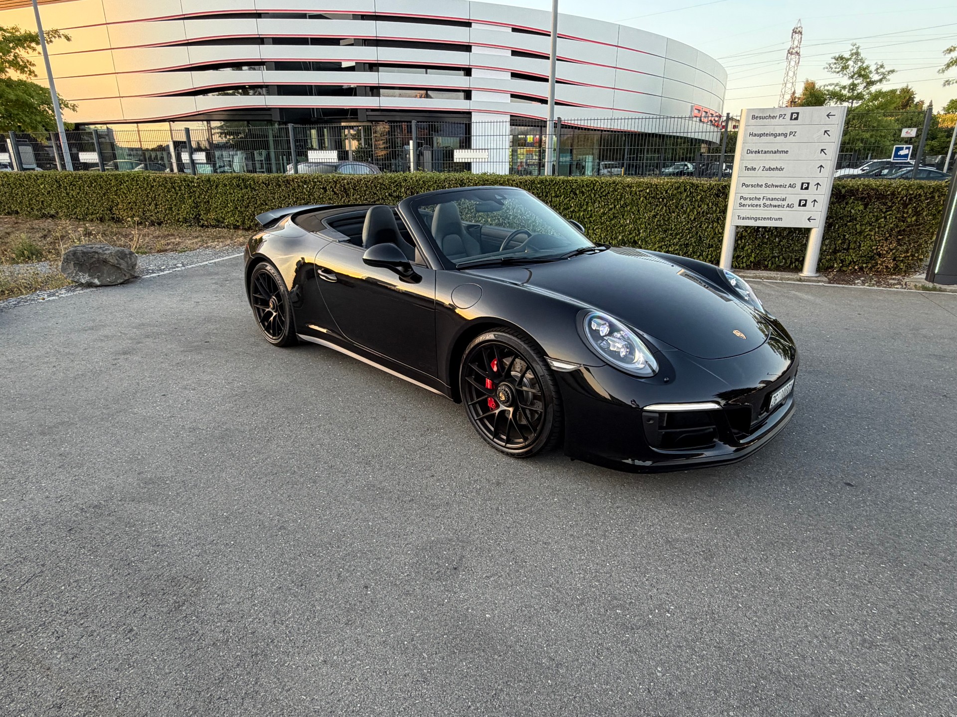 PORSCHE 3.0 Carrera 4 GTS PDK-image-2