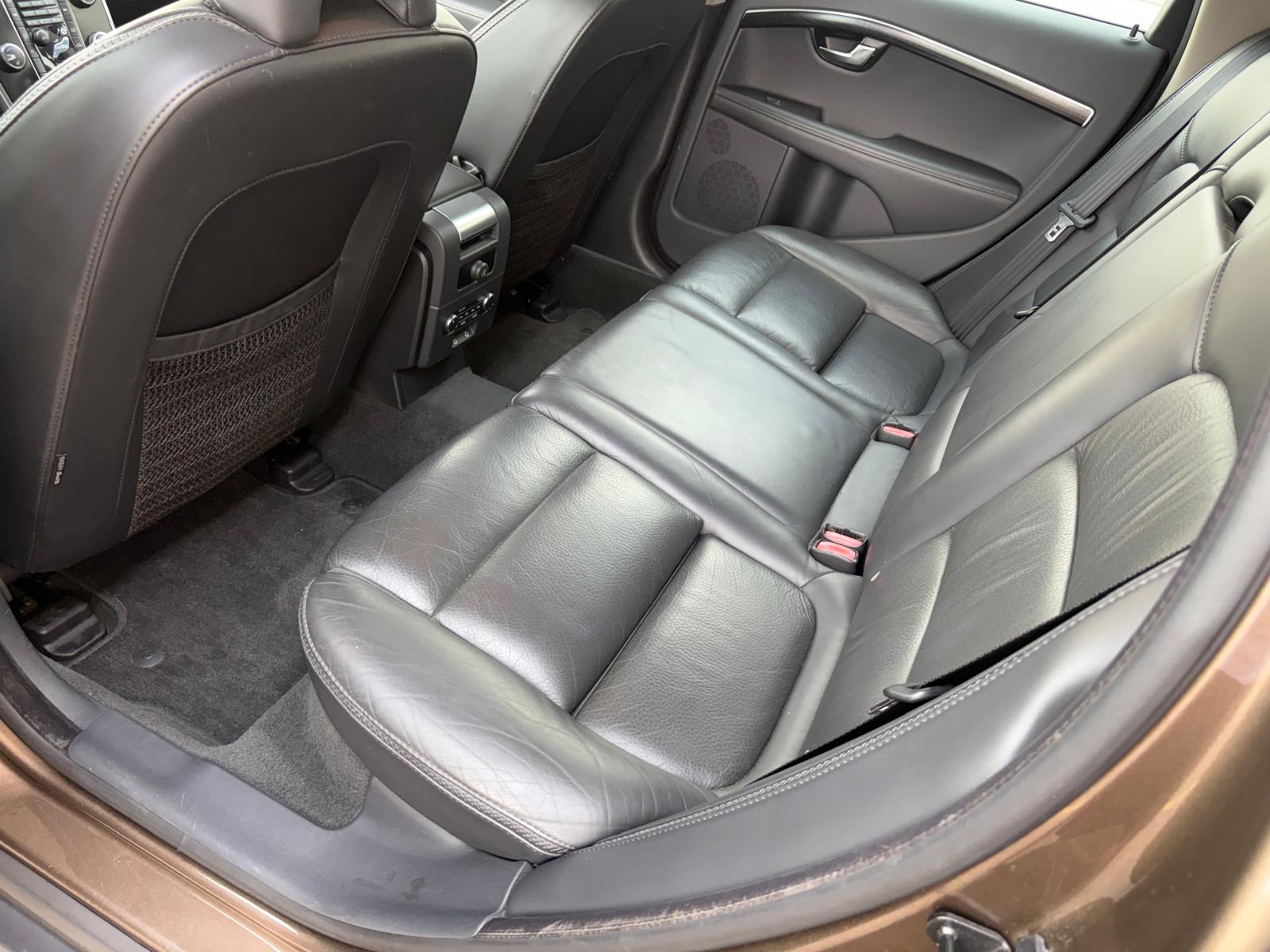VOLVO XC70 D5 AWD Summum Geartronic MFK 05.2025-image-9