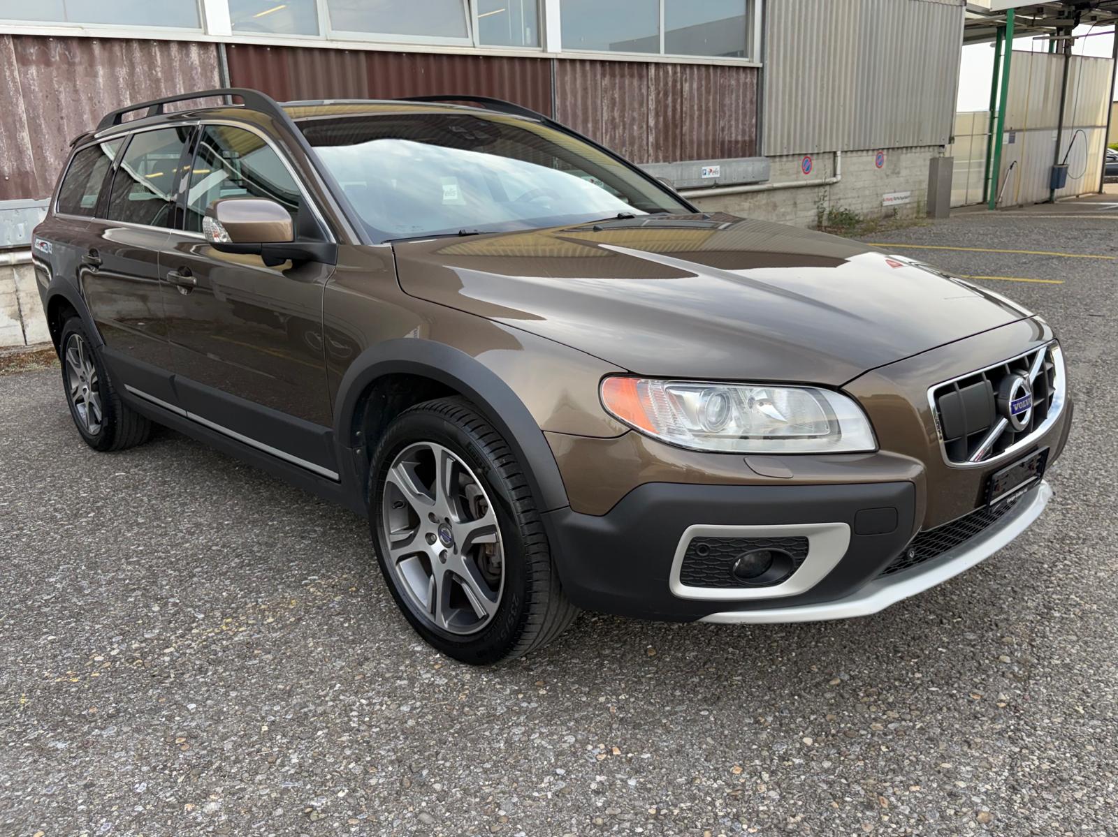 VOLVO XC70 D5 AWD Summum Geartronic MFK 05.2025-image-0