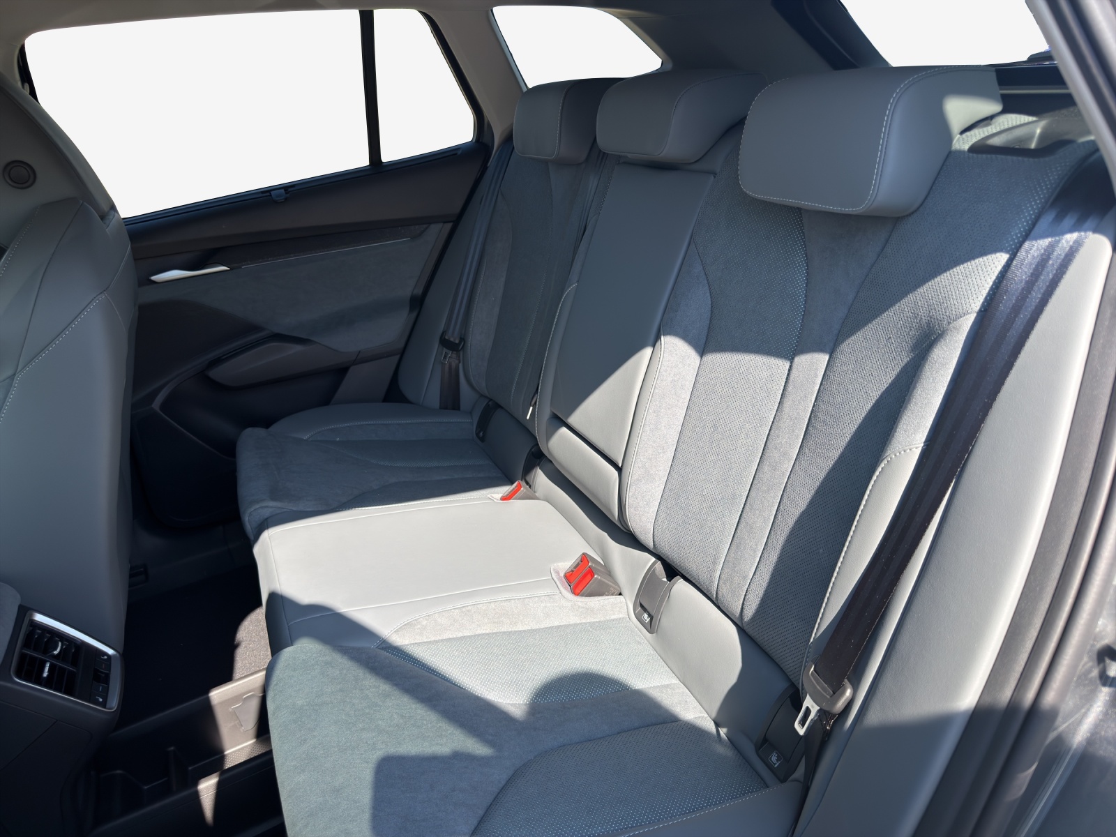 SKODA Enyaq Selection 85 4x2-image-11