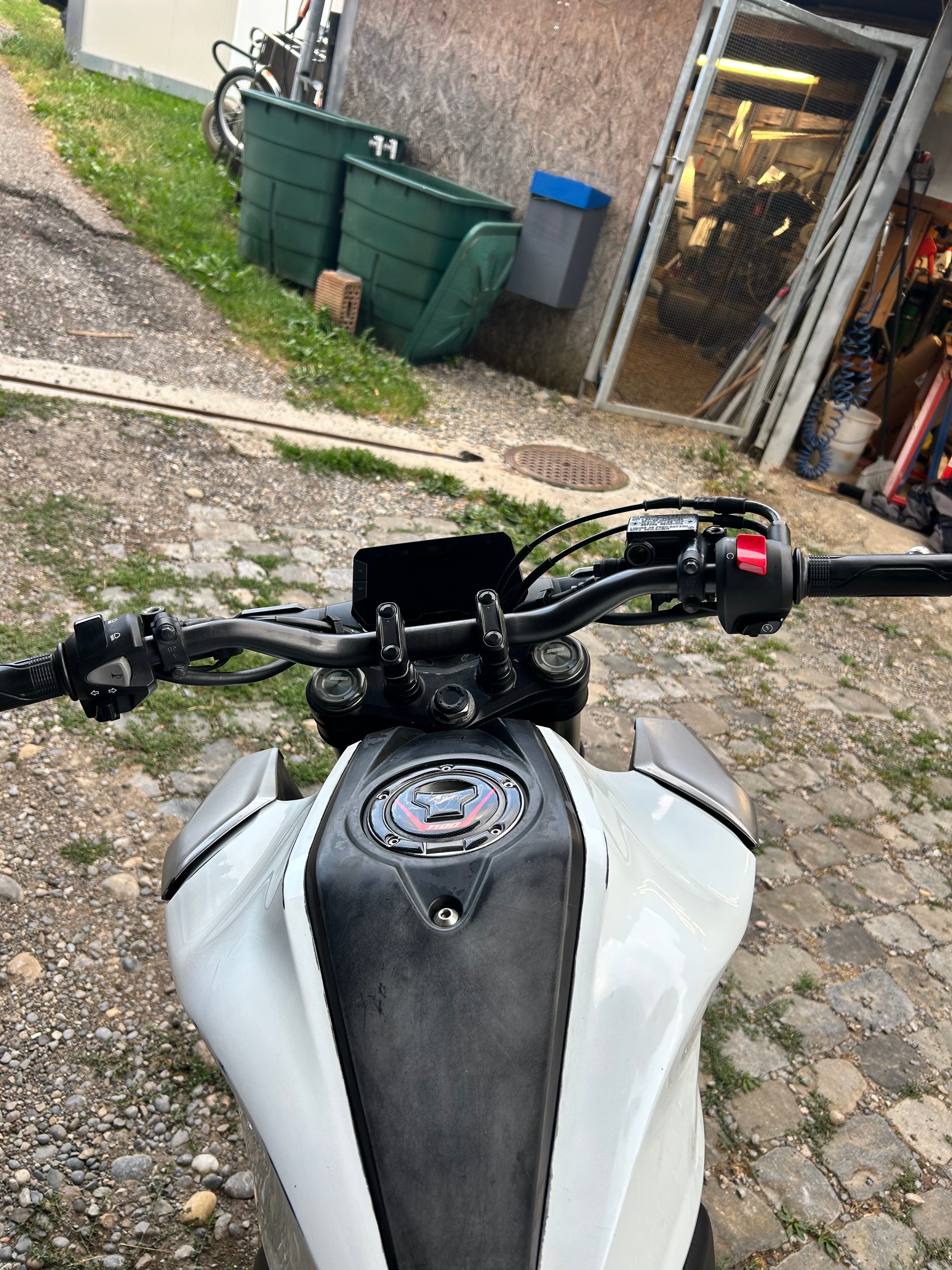 HONDA CB125R 2018-image-9