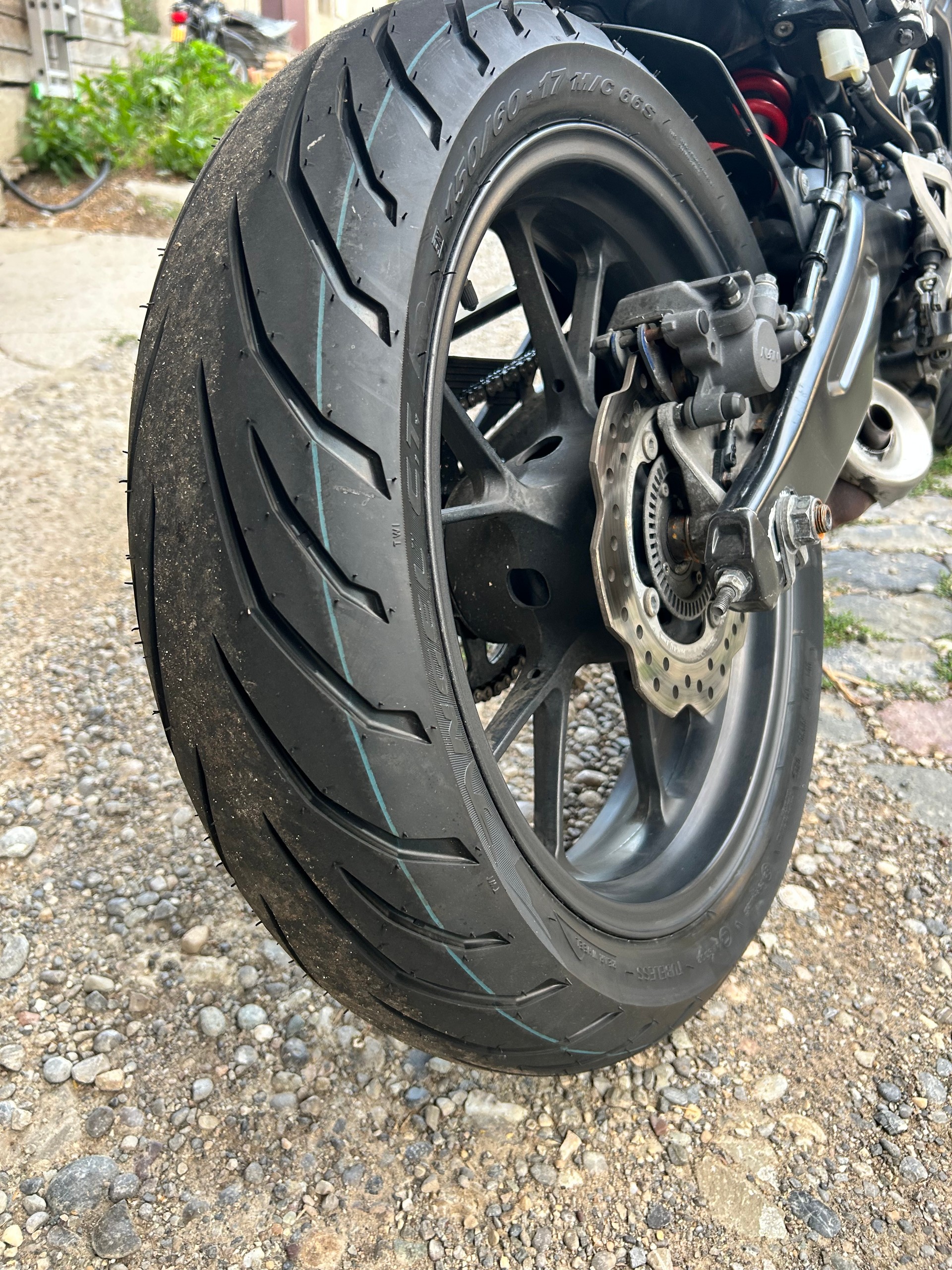 HONDA CB125R 2018-image-12