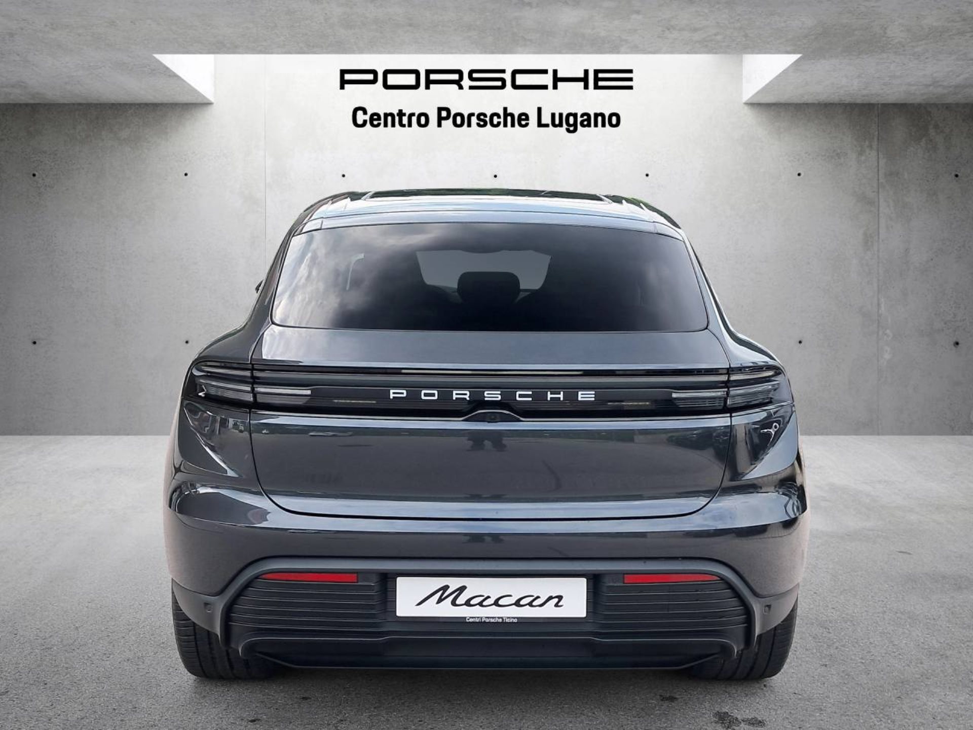 PORSCHE Macan 4S-image-10