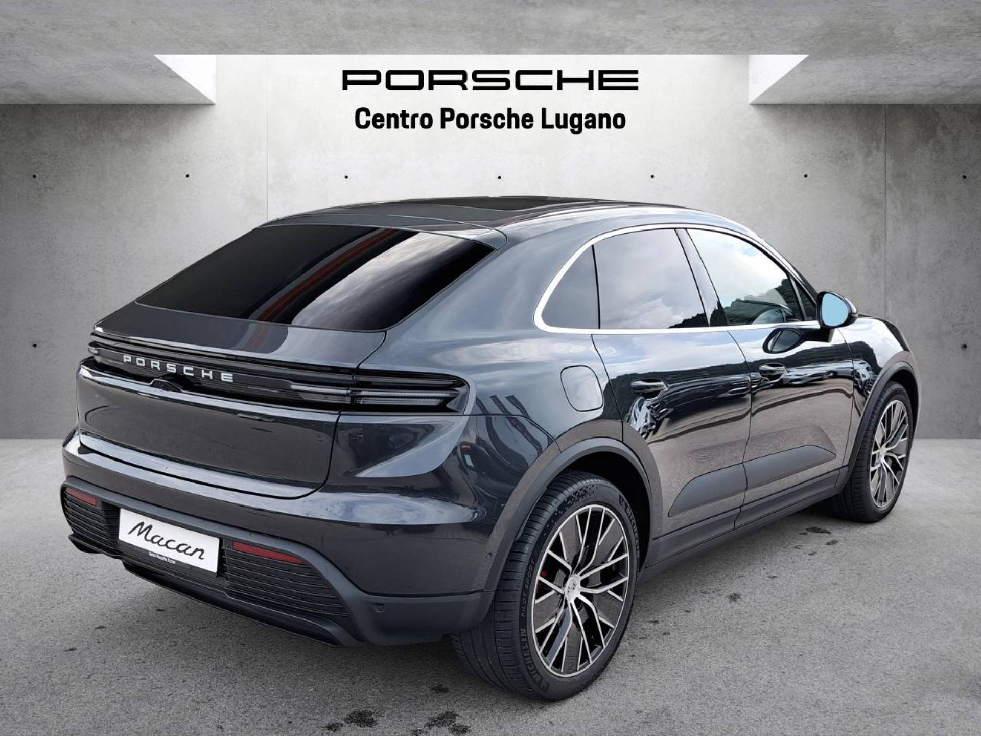PORSCHE Macan 4S-image-7