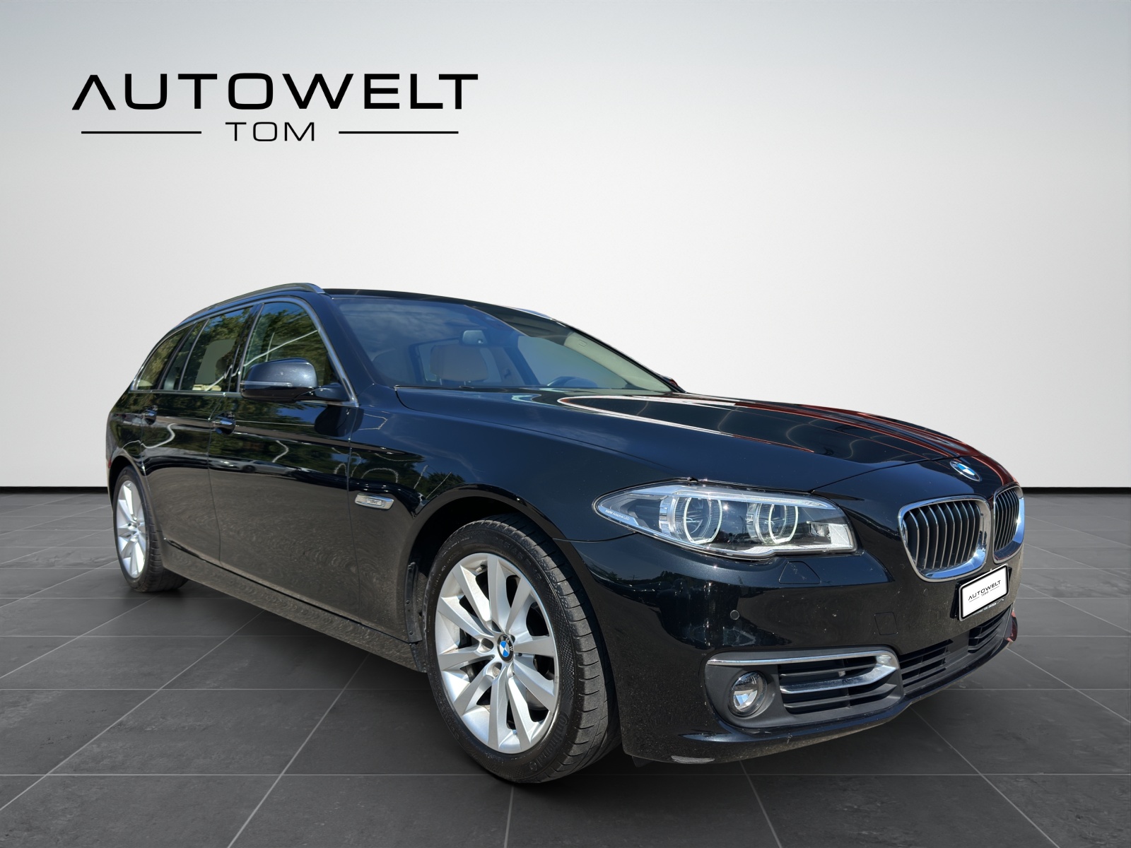 BMW 528i Touring xDrive Luxury Line Steptronic *frisch ab MFK*-image-6