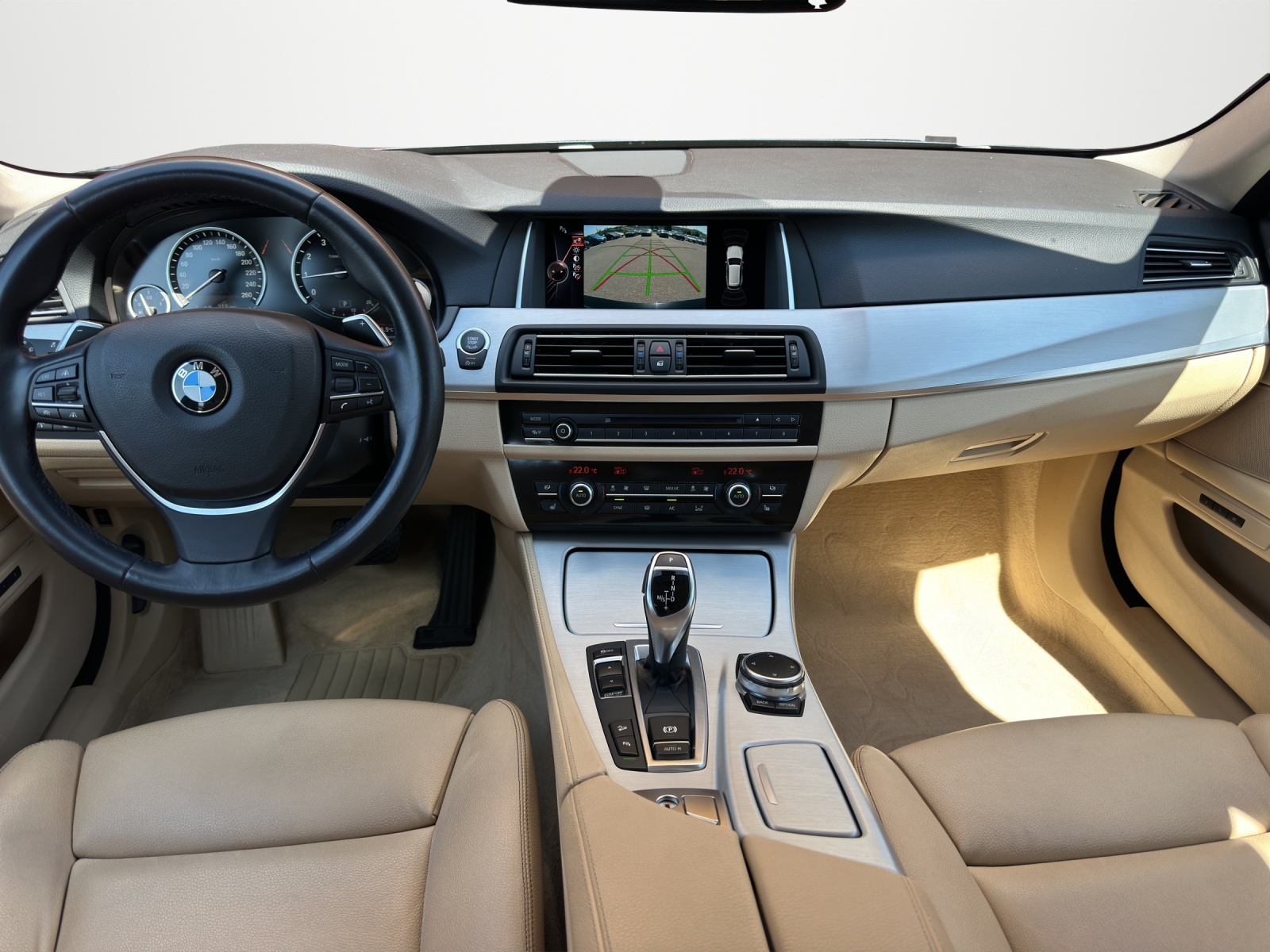 BMW 528i Touring xDrive Luxury Line Steptronic *frisch ab MFK*-image-10