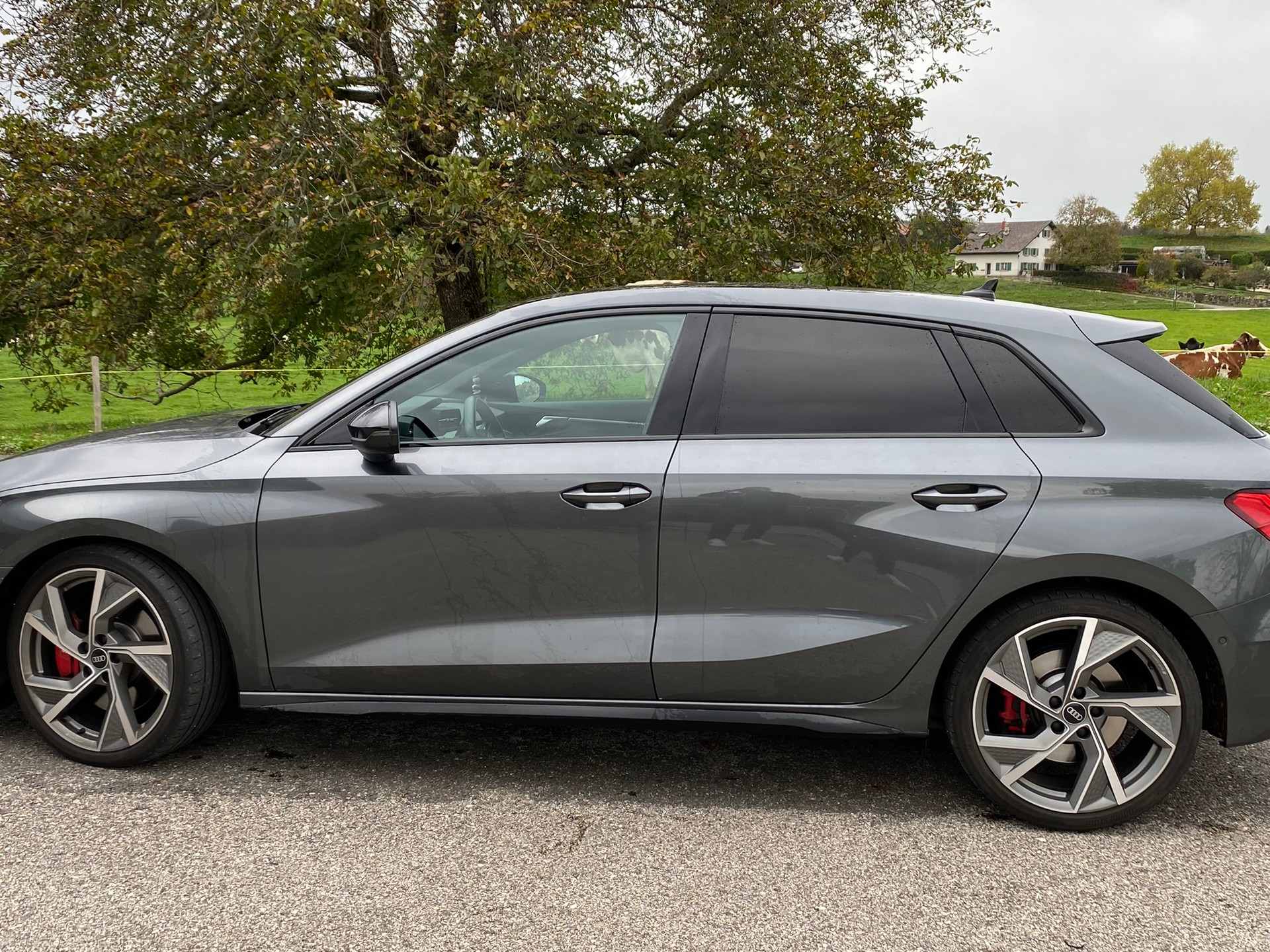 AUDI 2.0 TFSI quattro S-Tronic-image-4