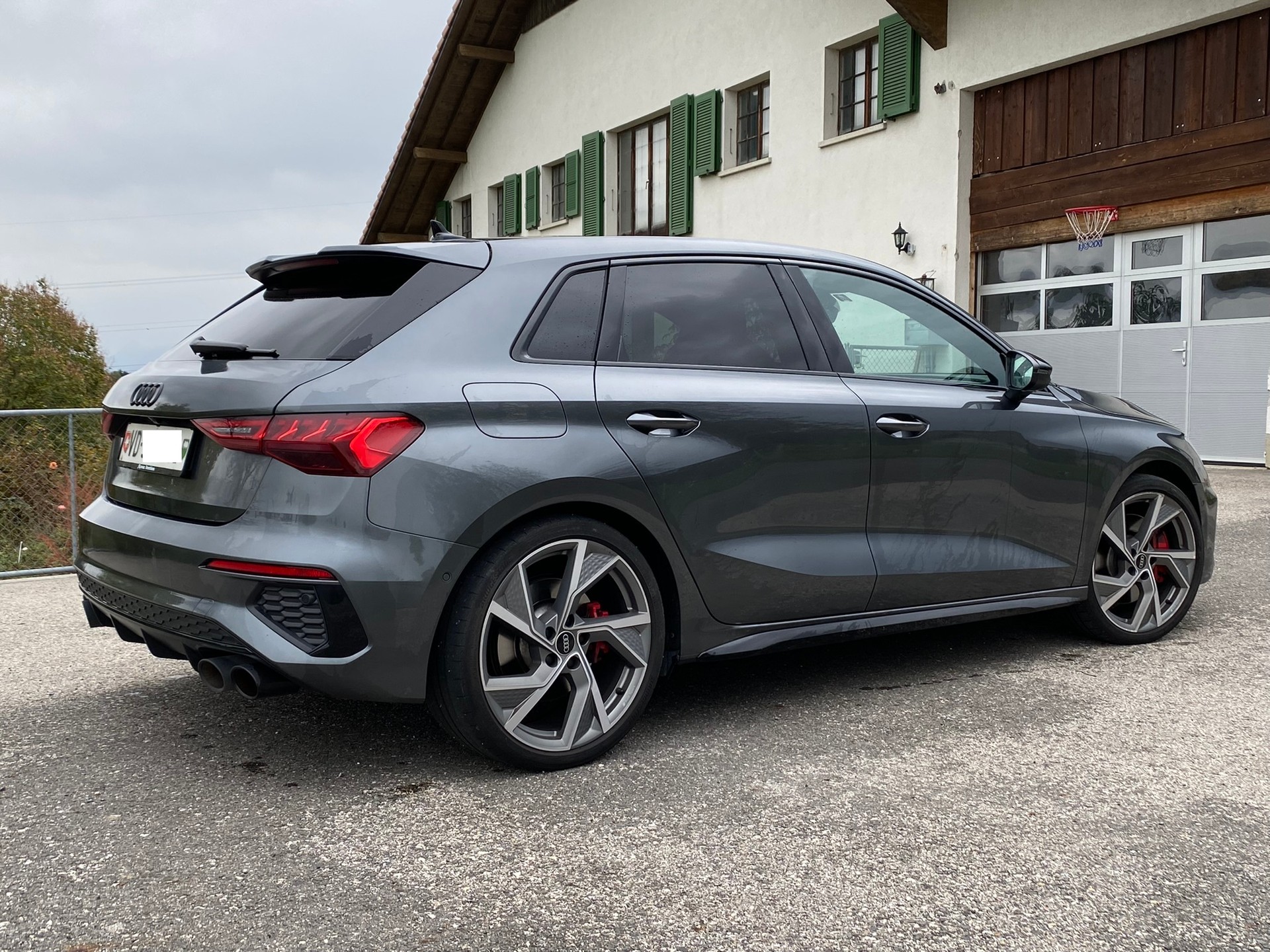 AUDI 2.0 TFSI quattro S-Tronic-image-5