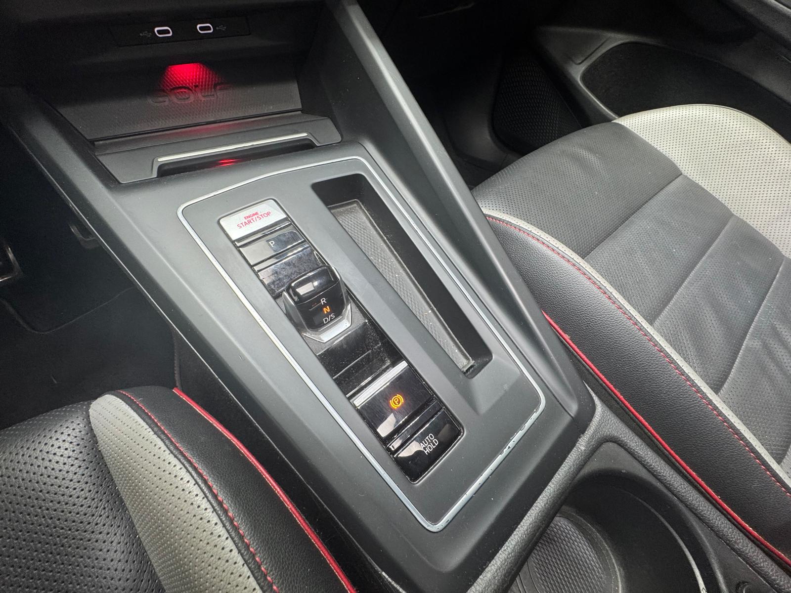 VW Golf 2.0 TSI GTI Clubsport 45 DSG - Toit ouvrant - Akrapovic-image-22
