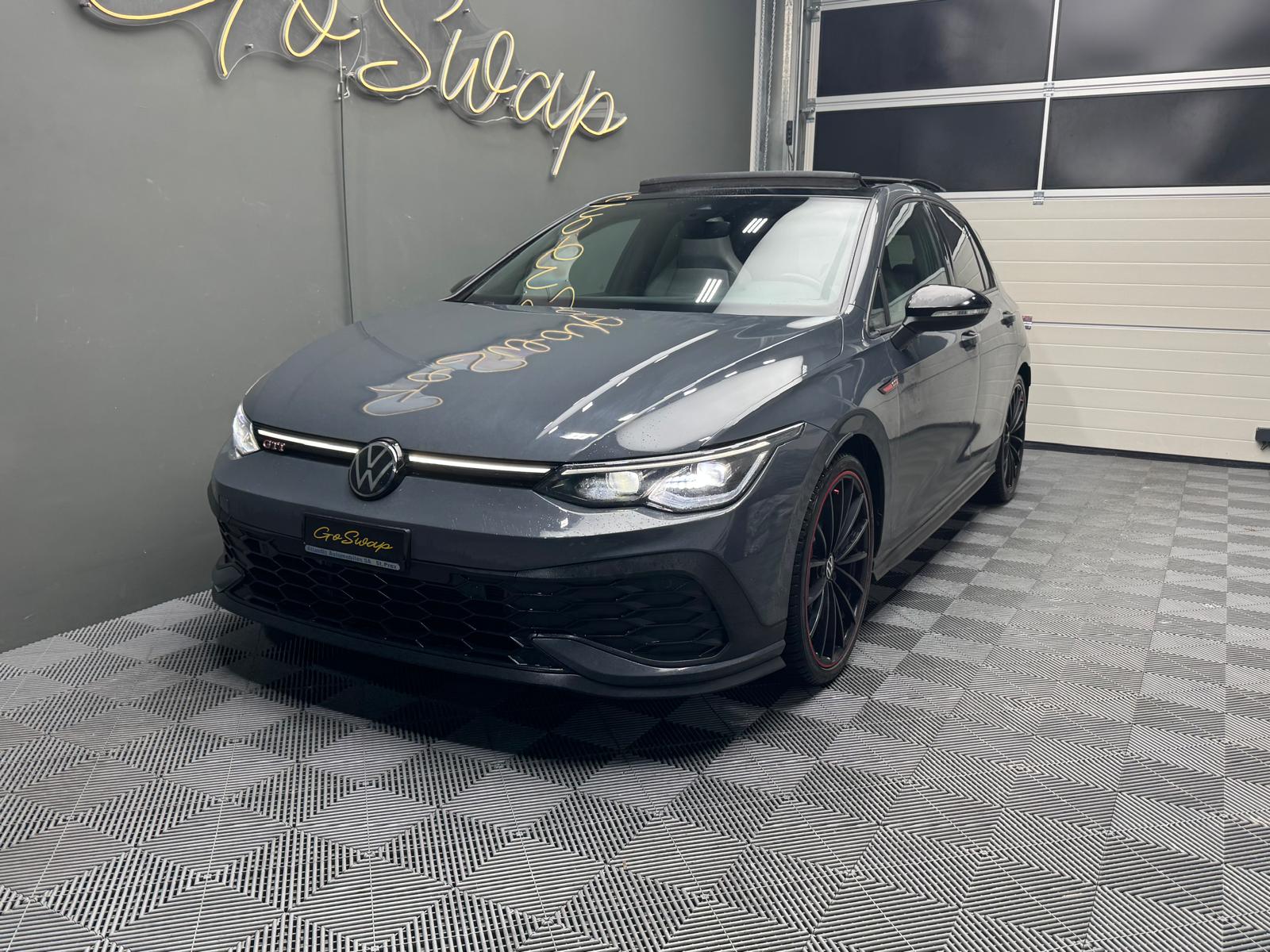 VW Golf 2.0 TSI GTI Clubsport 45 DSG - Toit ouvrant - Akrapovic-image-7