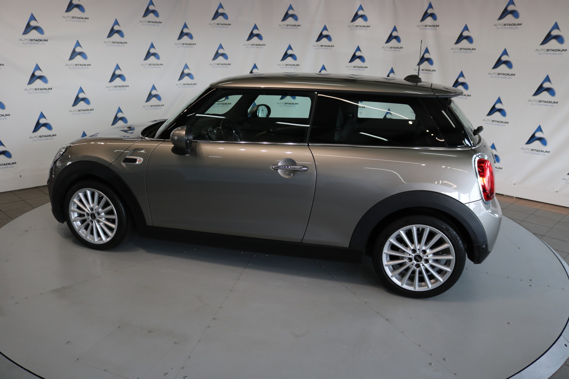 MINI Cooper Steptronic DKG-image-17