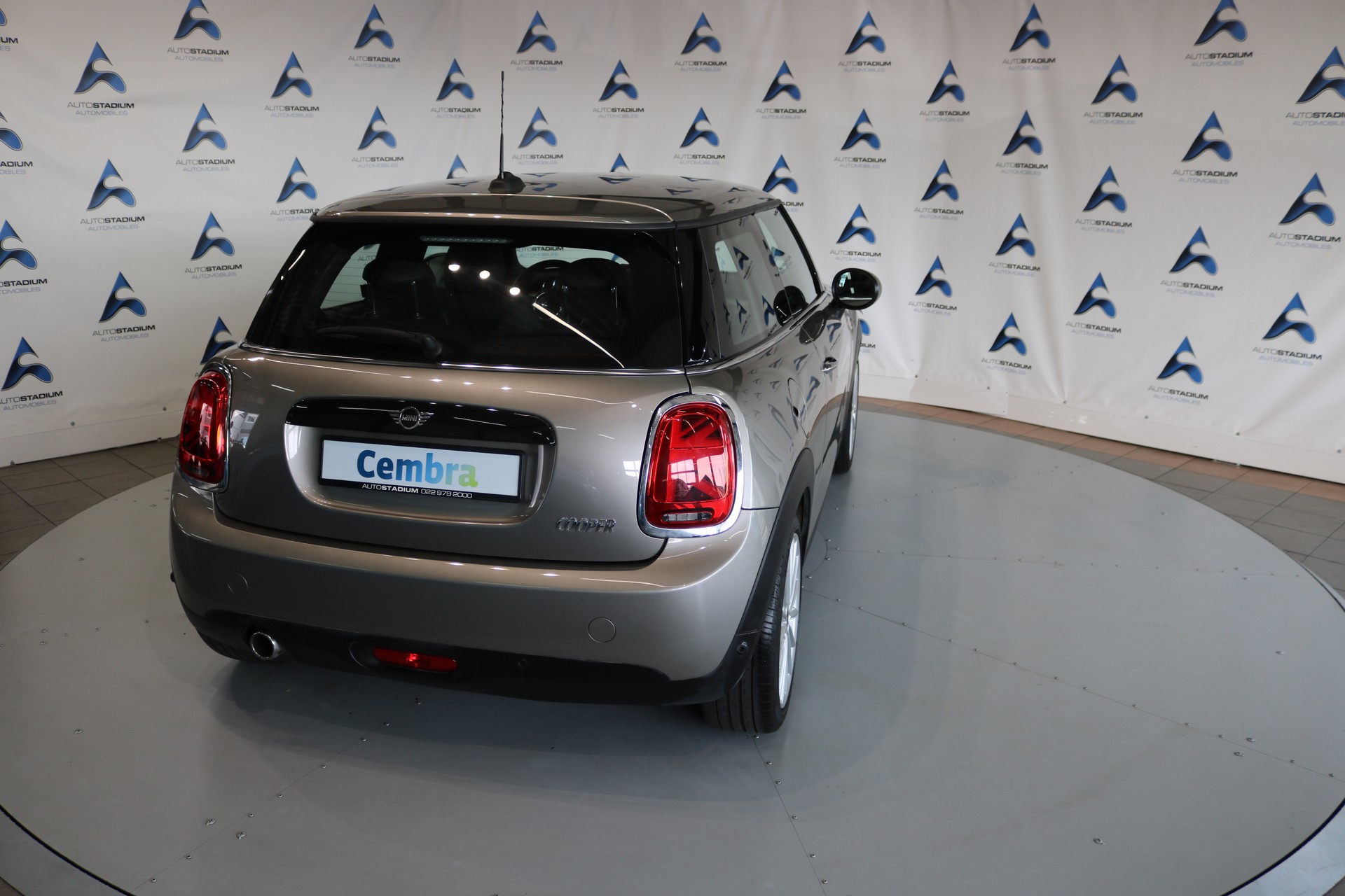 MINI Cooper Steptronic DKG-image-26