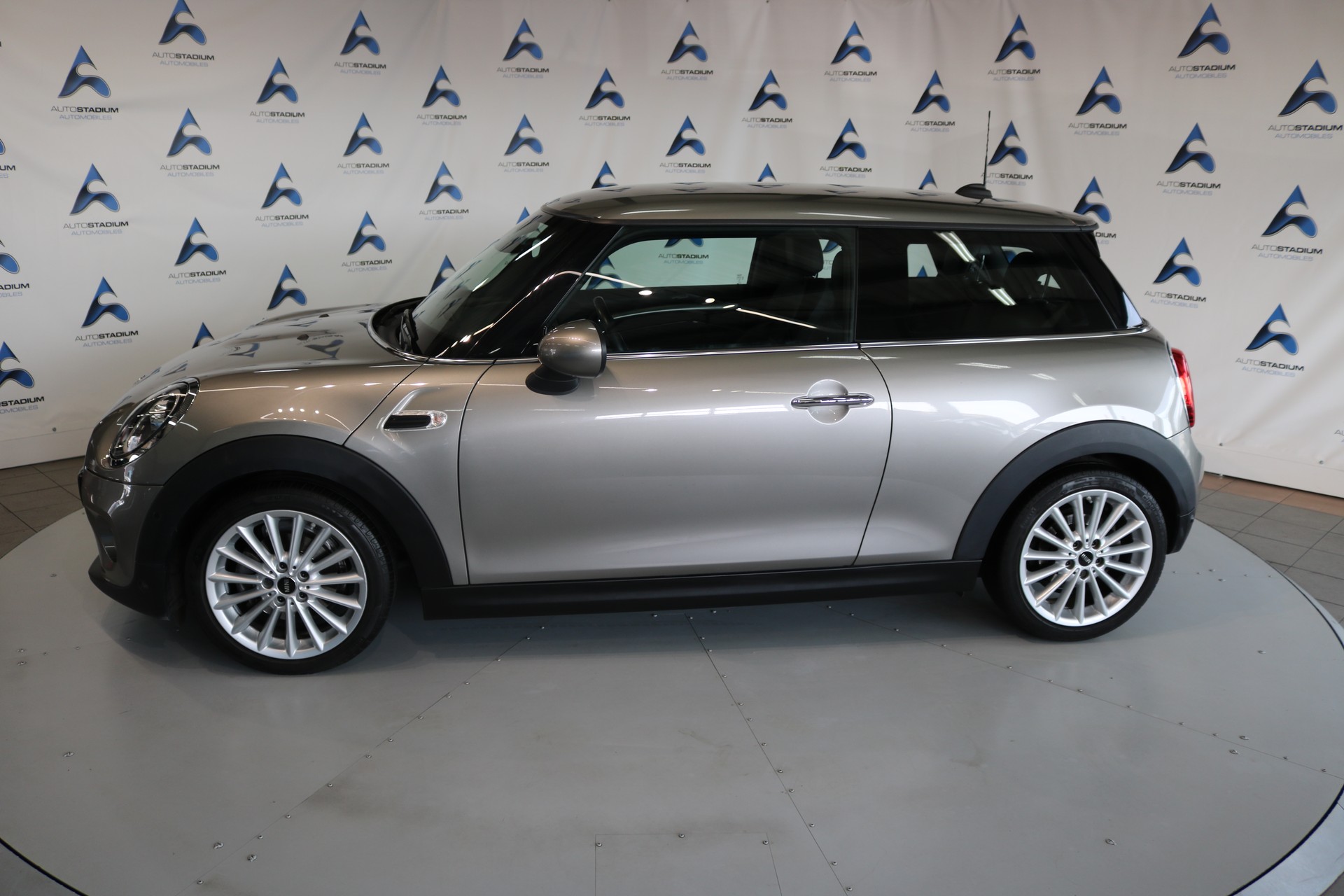 MINI Cooper Steptronic DKG-image-15