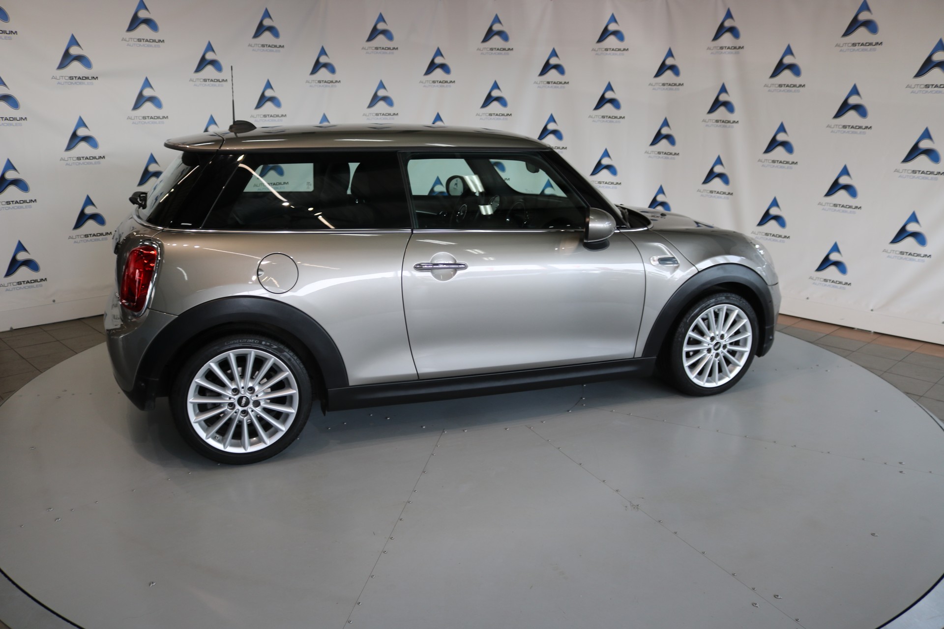 MINI Cooper Steptronic DKG-image-30