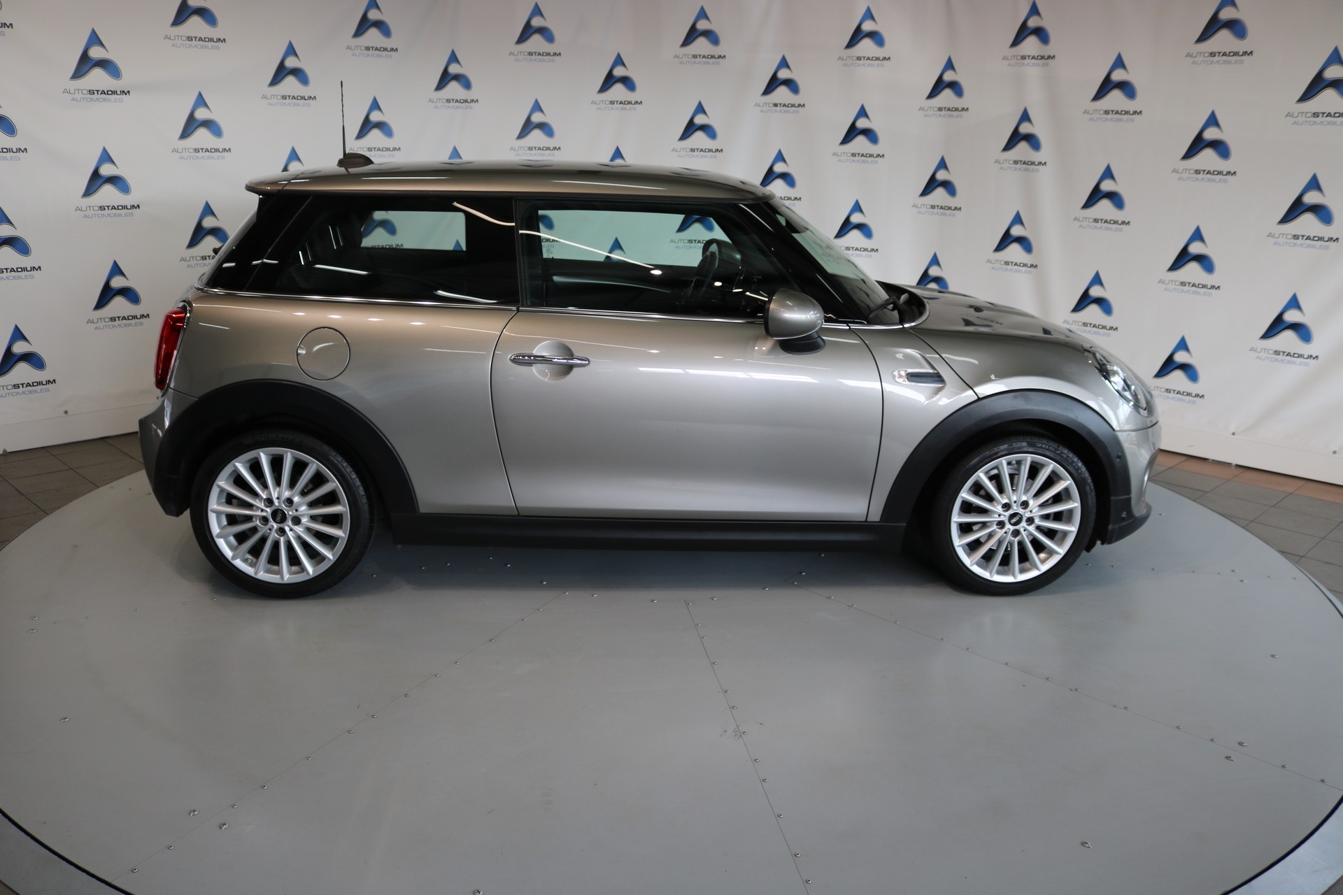 MINI Cooper Steptronic DKG-image-31